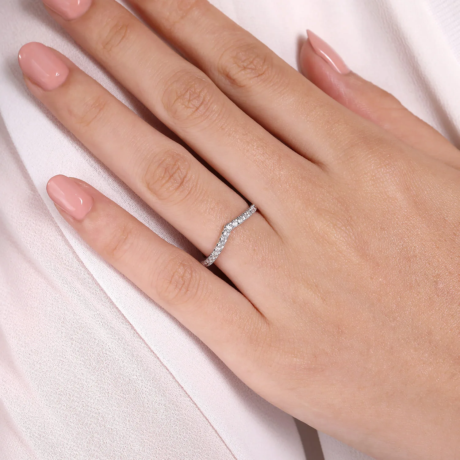 Curved V Diamond Wedding Band in 14K White Gold, photograph 5