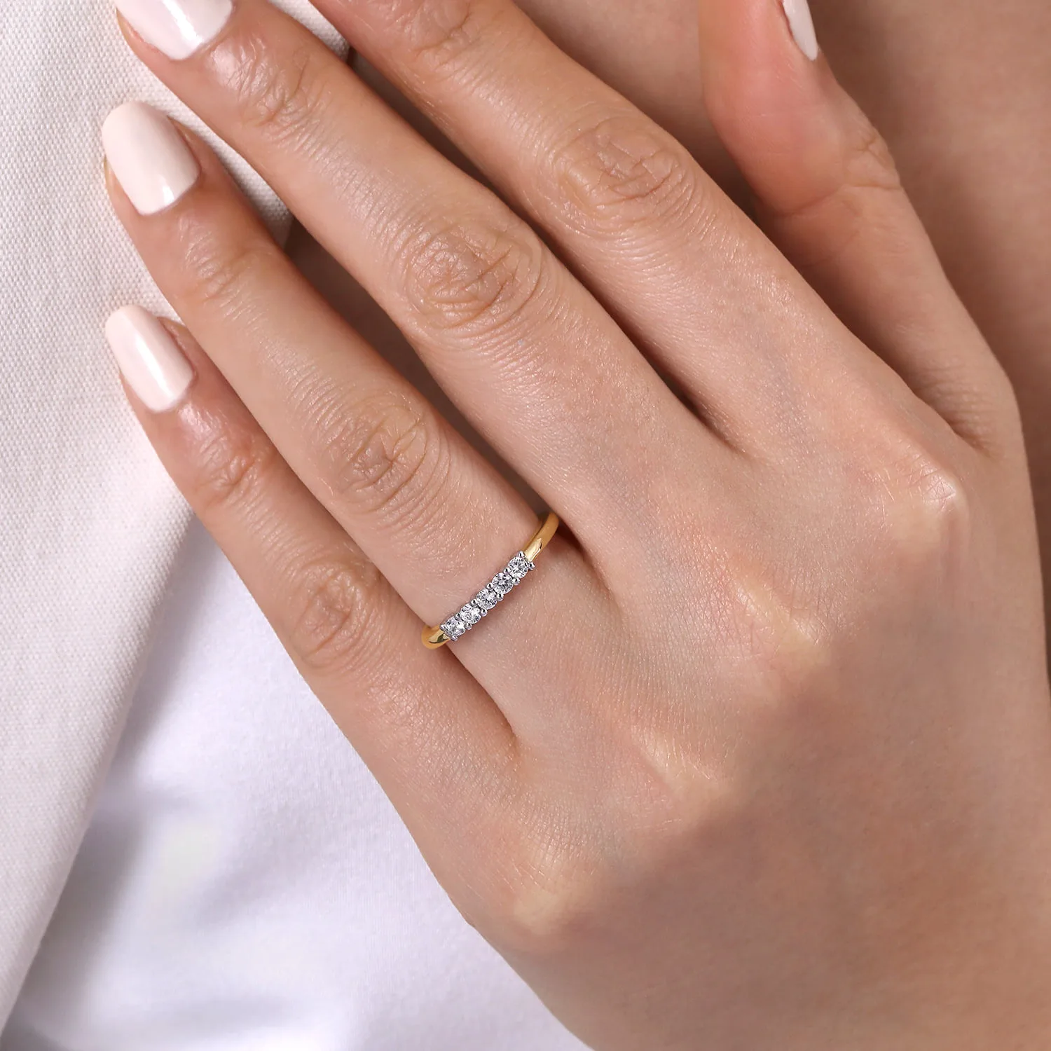5 Stone Shared Prong Diamond Anniversary Band in 14K White/Yellow Gold, photograph 5