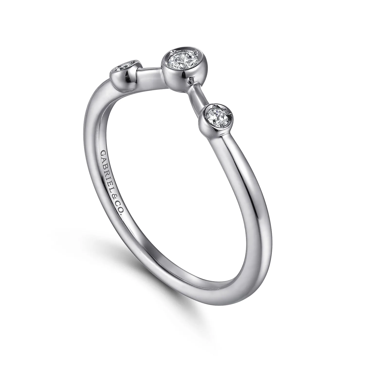 Curved-Diamond Anniversary Band in 14K White Gold, photograph 3
