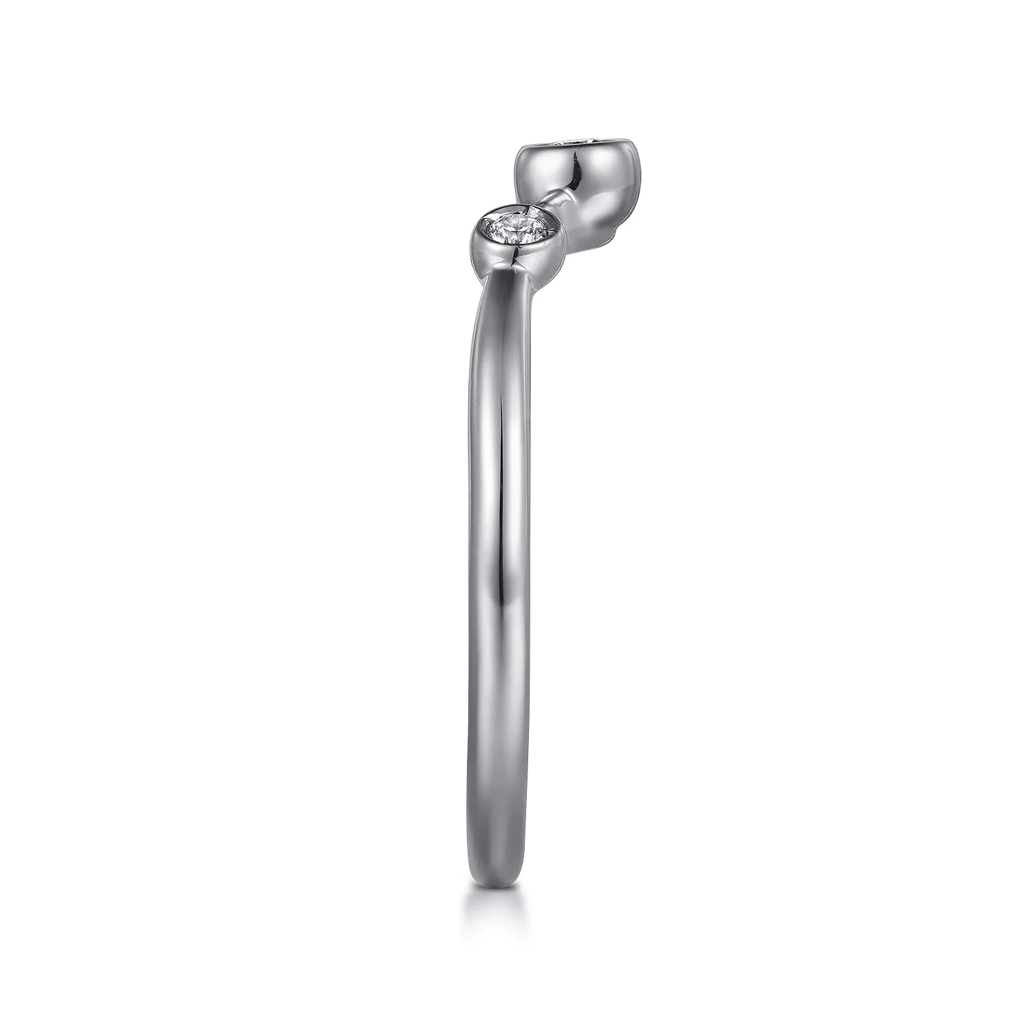 Curved-Diamond Anniversary Band in 14K White Gold, photograph 4