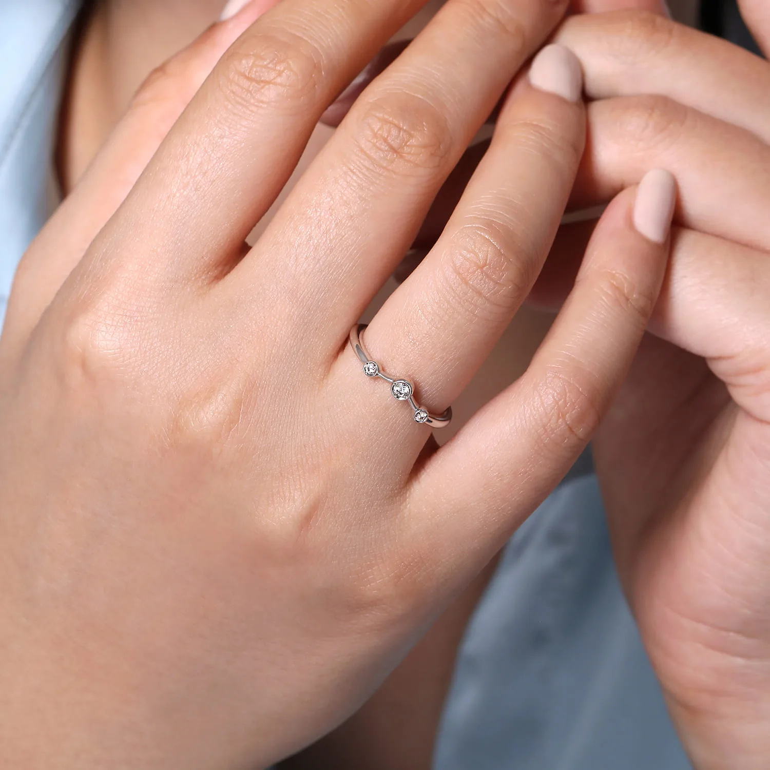 Curved-Diamond Anniversary Band in 14K White Gold, photograph 5