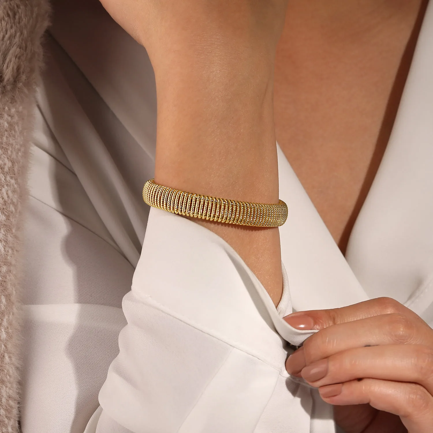 Twisted Rope Cuff Bracelet in 14K Yellow Gold, photograph 4