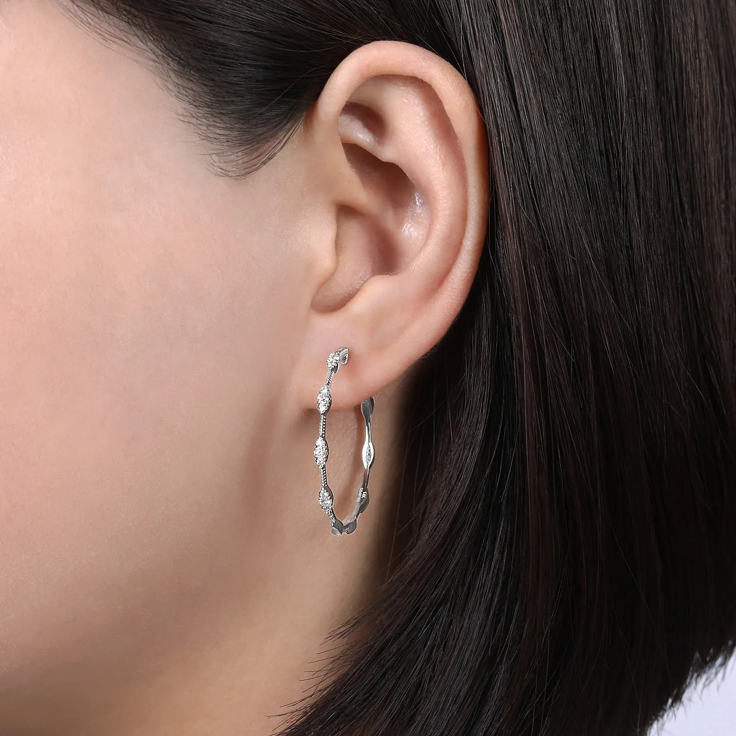 30mm Classic Diamond Hoop Earrings in 14K White Gold, photograph 2