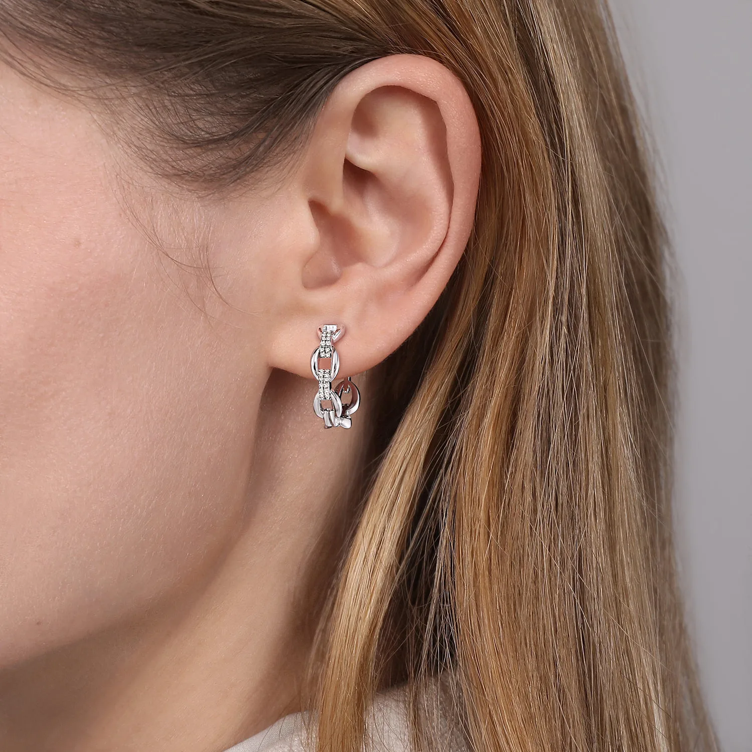 White Sapphire Bujukan Link Chain Earrings in Sterling Silver, photograph 2