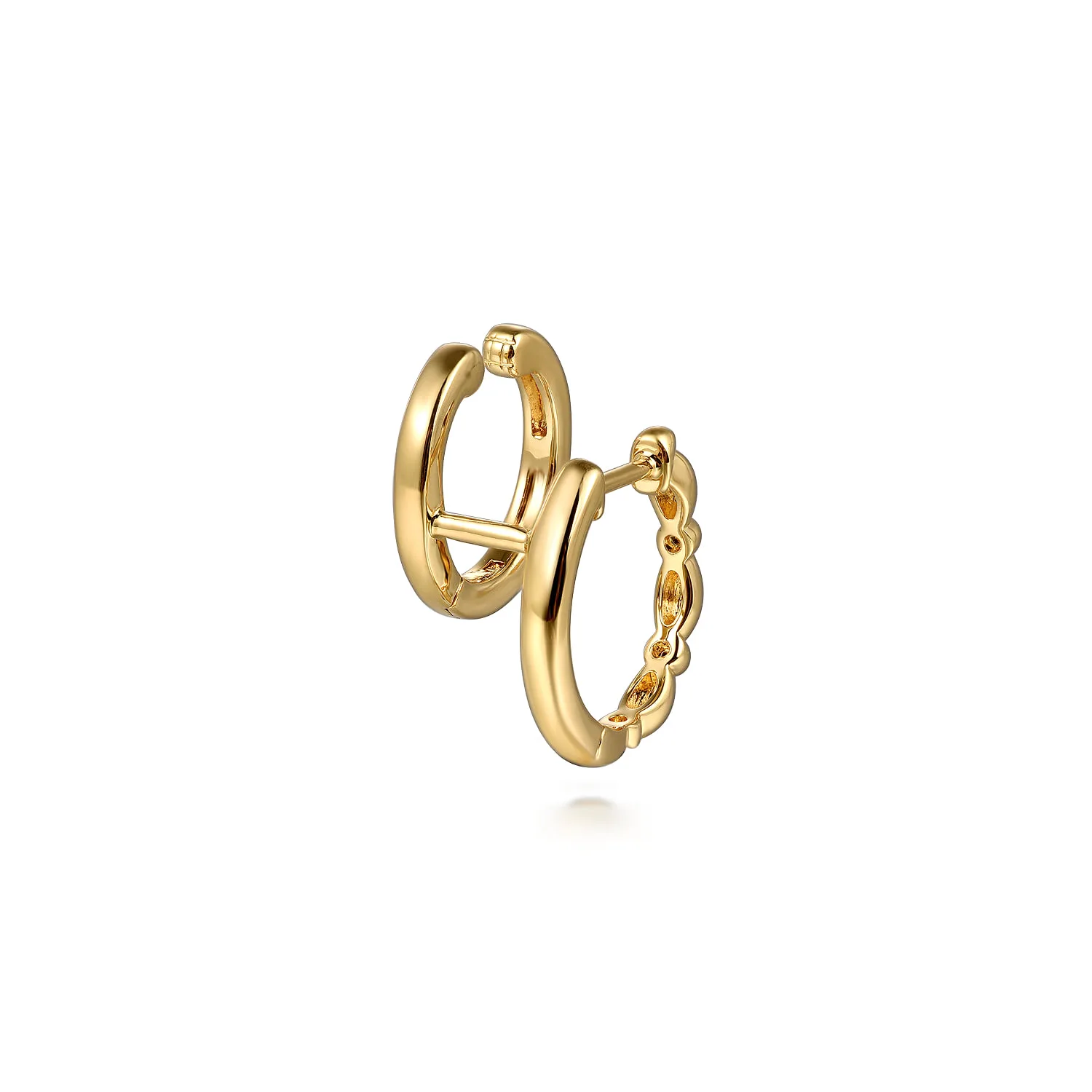 Bujukan Stuggies Earrings in 14K Yellow Gold, photograph 3