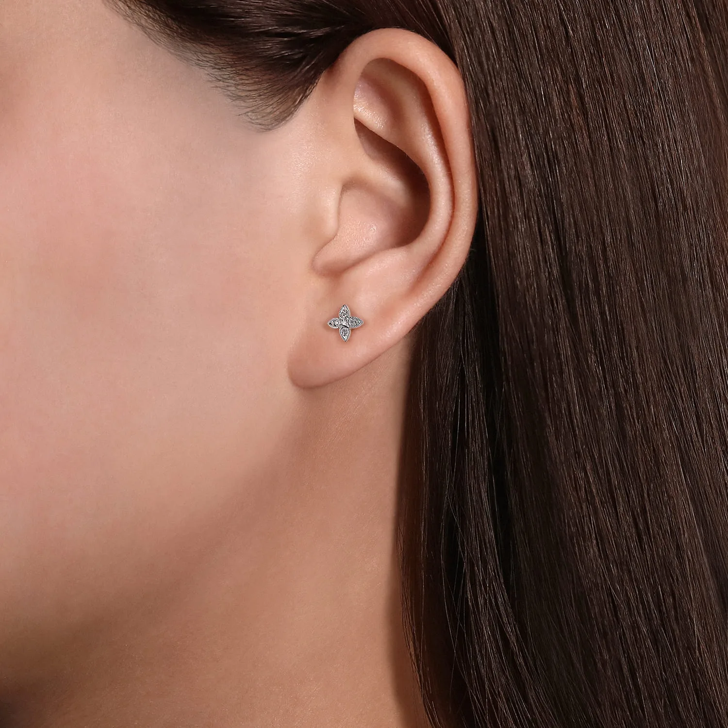 Diamond Stud Single Earring in 14K White Gold, photograph 3