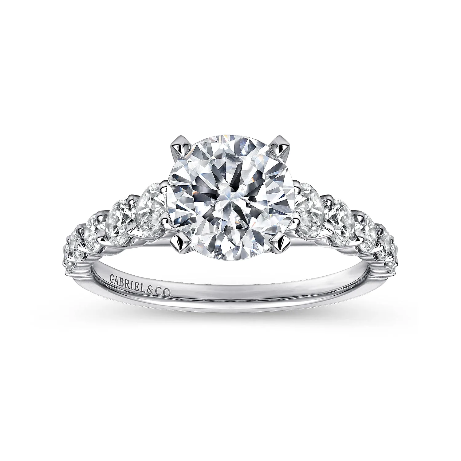 Round Diamond Engagement Ring in Platinum, photograph 5