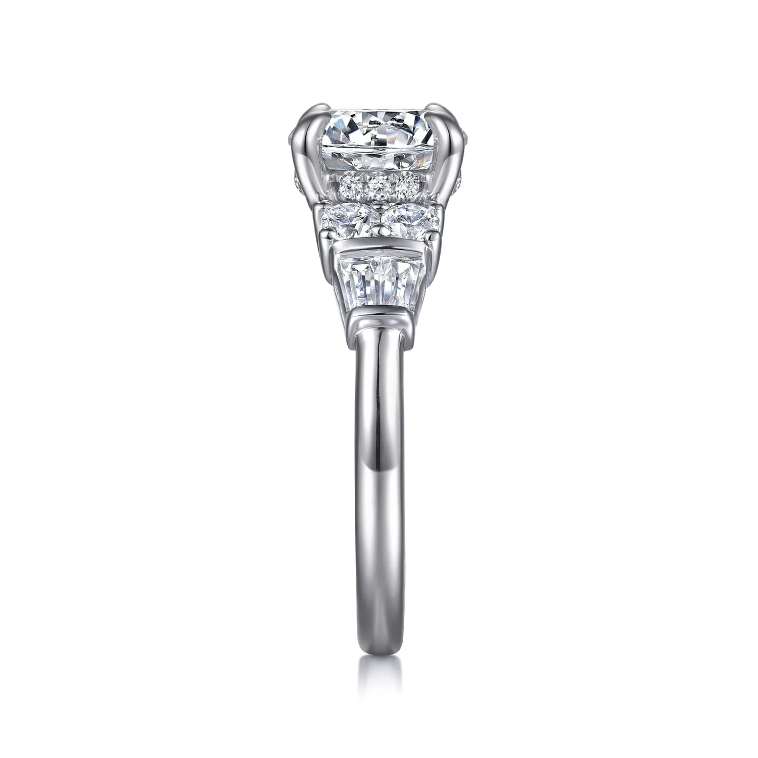 Round Diamond Engagement Ring in 14K White Gold, photograph 5