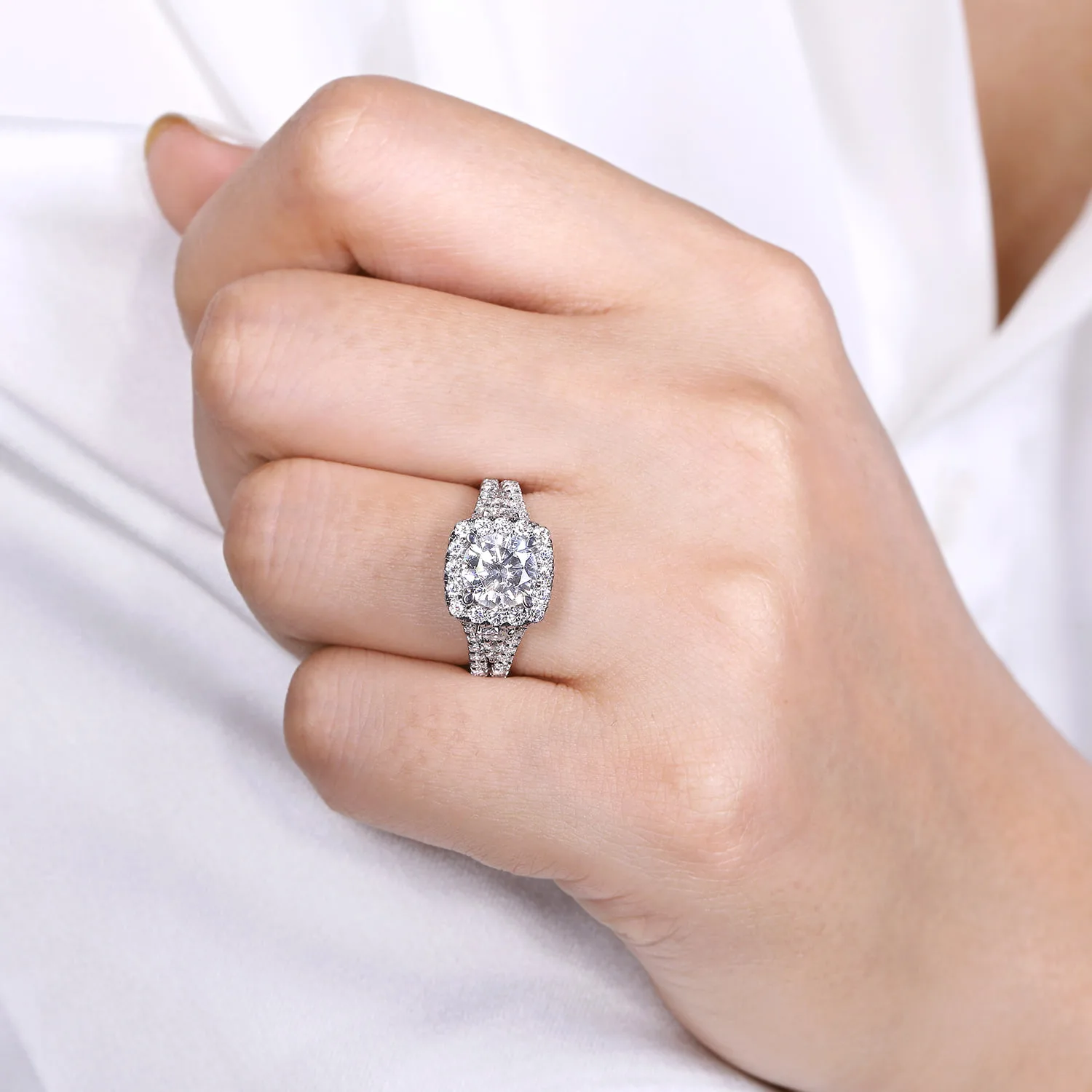 Round Halo Diamond Engagement Ring in 14K White Gold, photograph 6