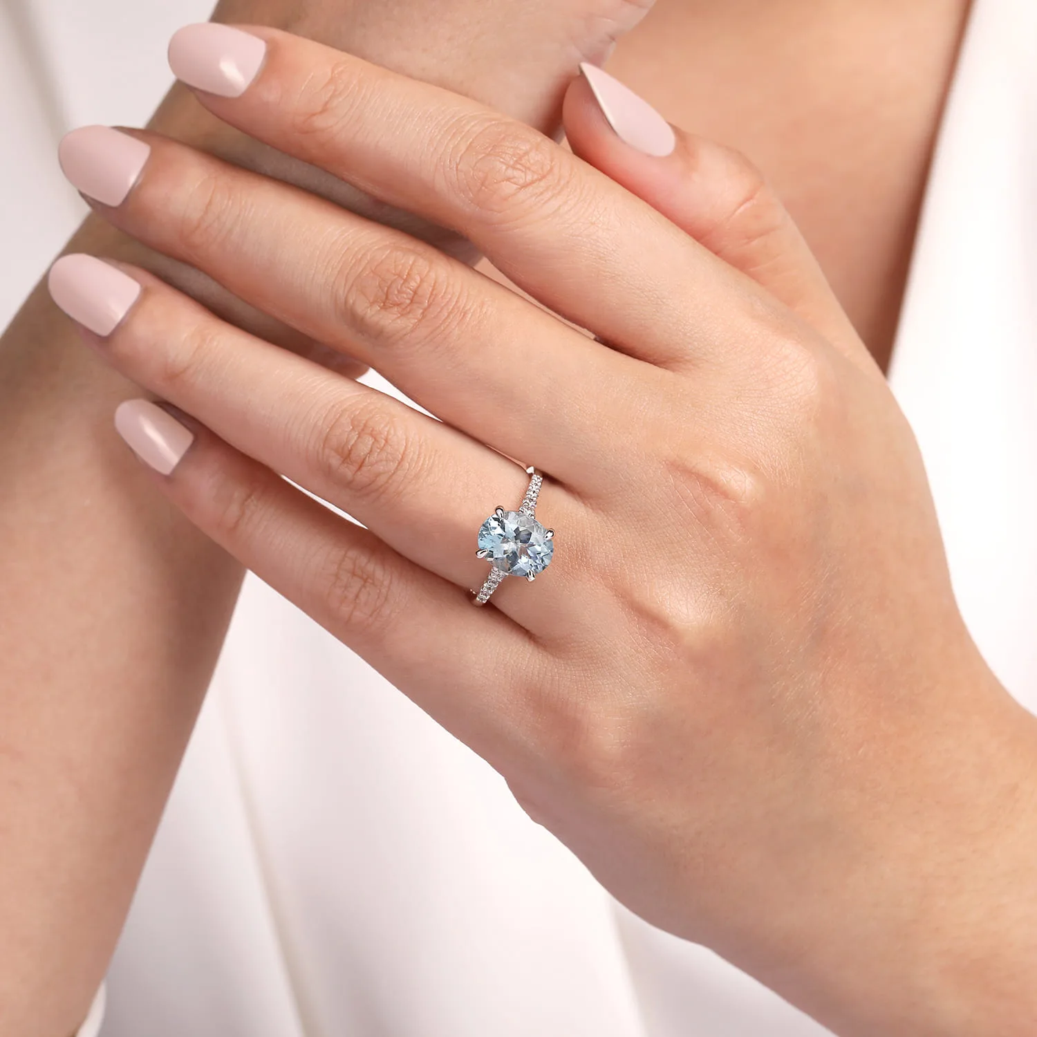 Oval Aquamarine and Diamond Engagement Ring in 14K White Gold, photograph 6