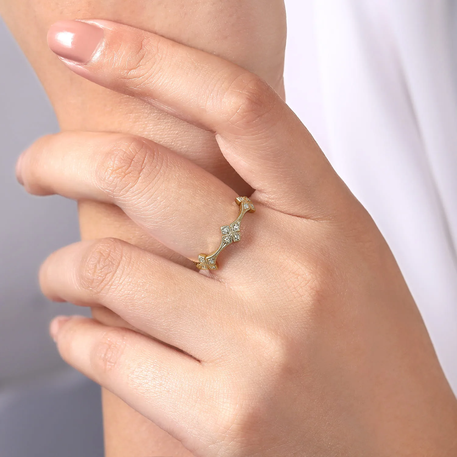Diamond Floral Station Stackable Ring in 14K Yellow Gold, photograph 5