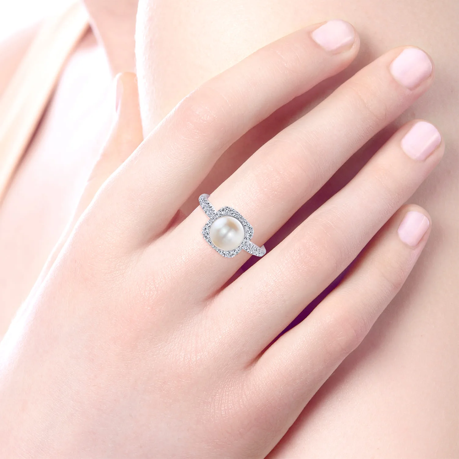 Classic Cultured Pearl and Diamond Halo Ring in 14K White Gold, photograph 5