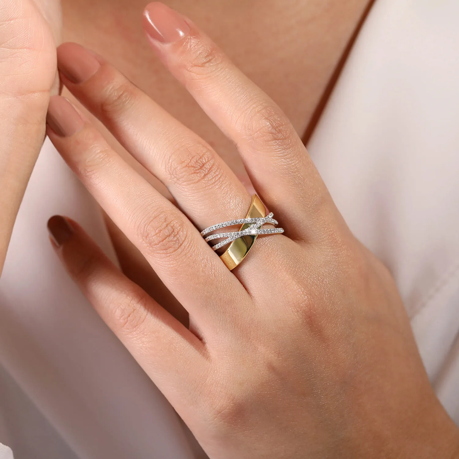 Polished and Diamond Bands Criss Cross Ring in 14K White/Yellow Gold, photograph 5