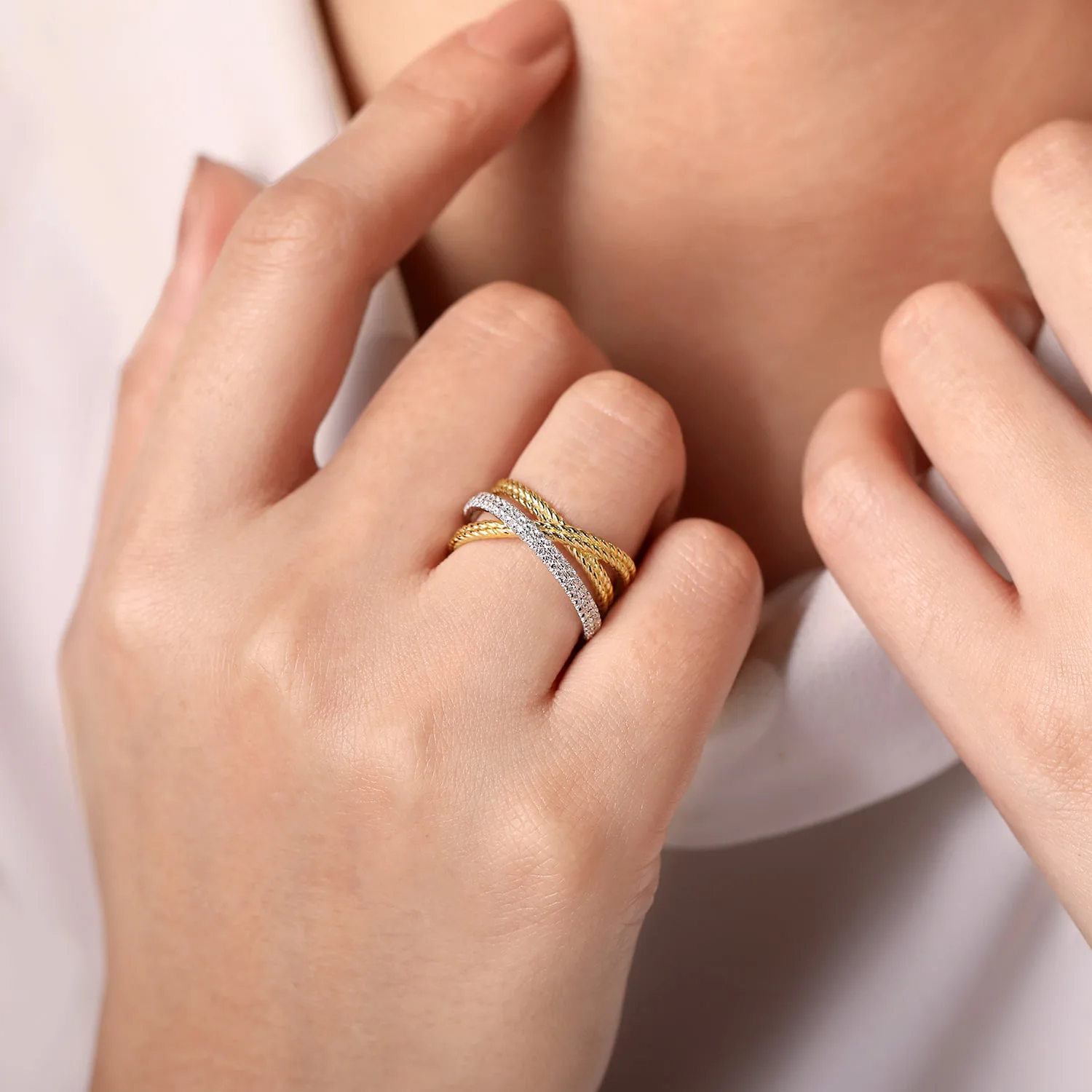 Twisted Rope and Diamond Criss Cross Ring in 14K White/Yellow Gold, photograph 5
