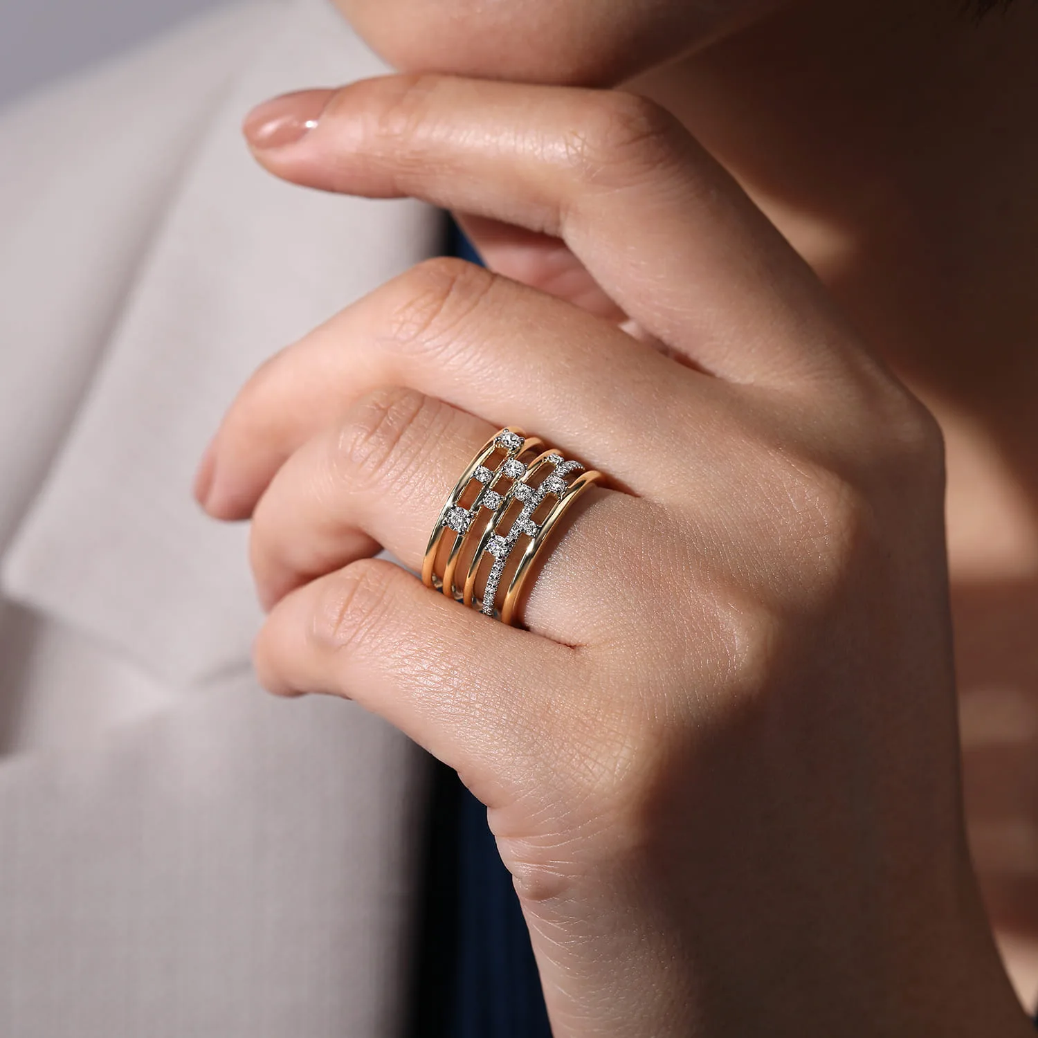 Five Row Diamond Station Ring in 14K Yellow Gold, photograph 5