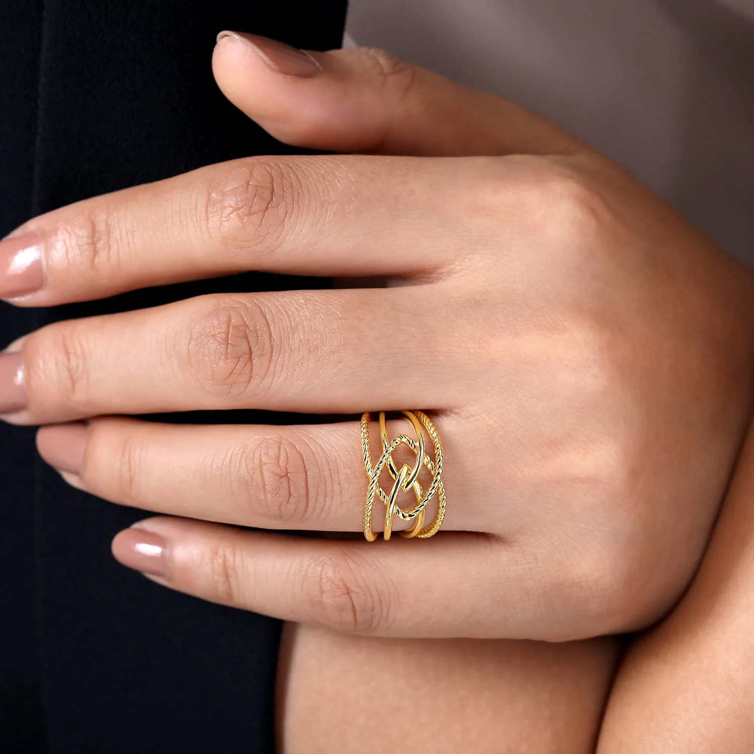 Wide Intersecting Twisted Rope Ring in 14K Yellow Gold, photograph 4