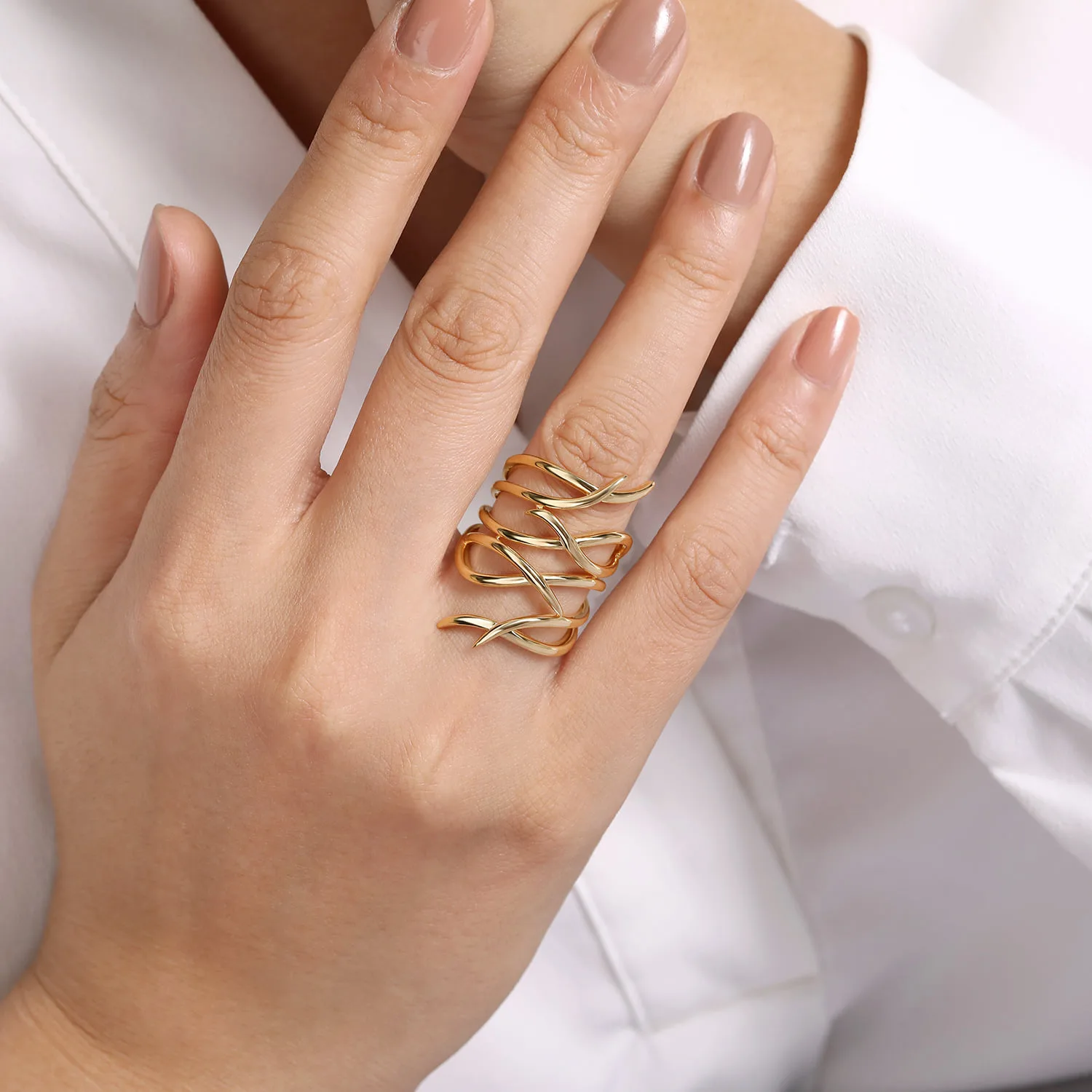 Twisted Vine Statement Ring in 14K Yellow Gold, photograph 5