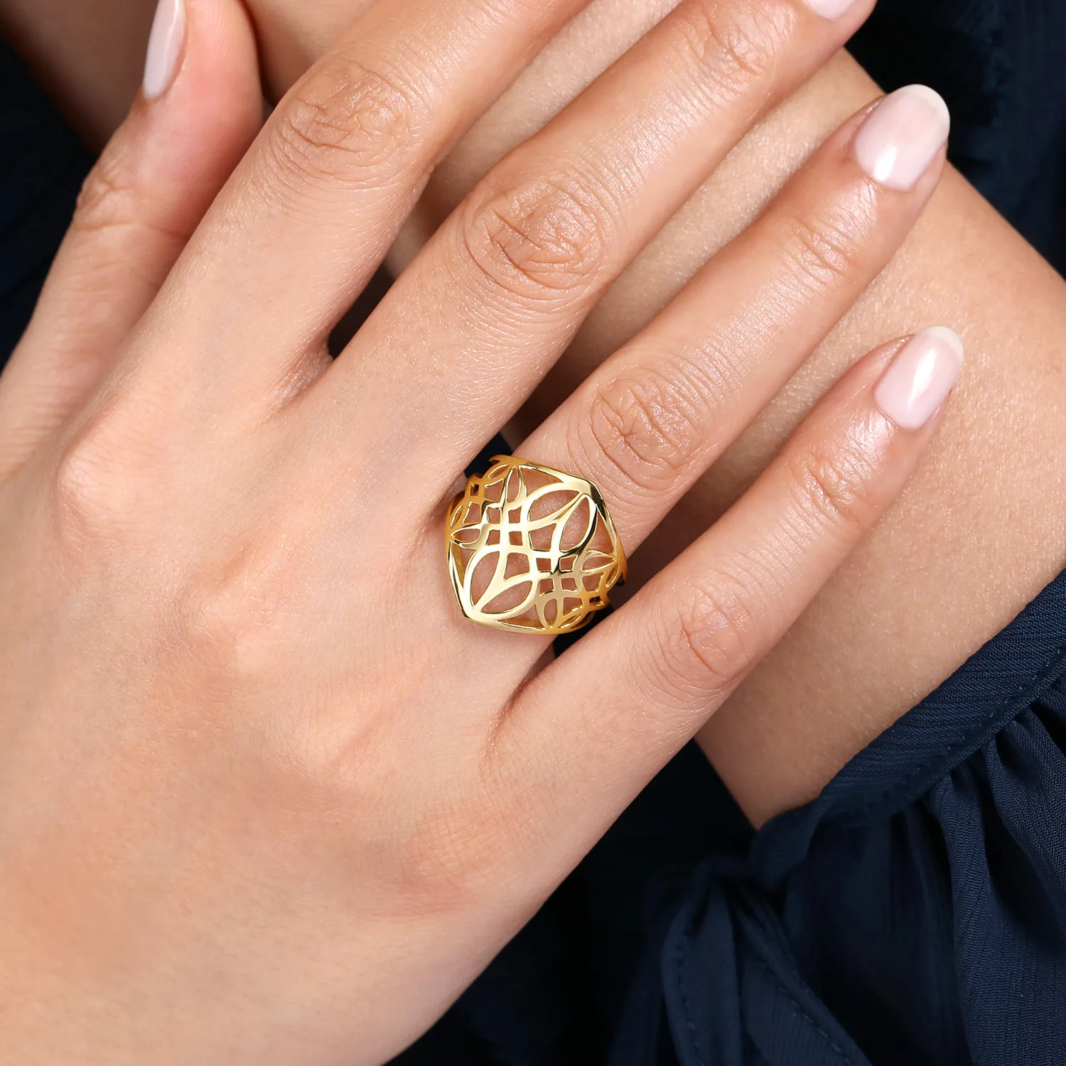 Aztec Cutout Ring in 14K Yellow Gold, photograph 5