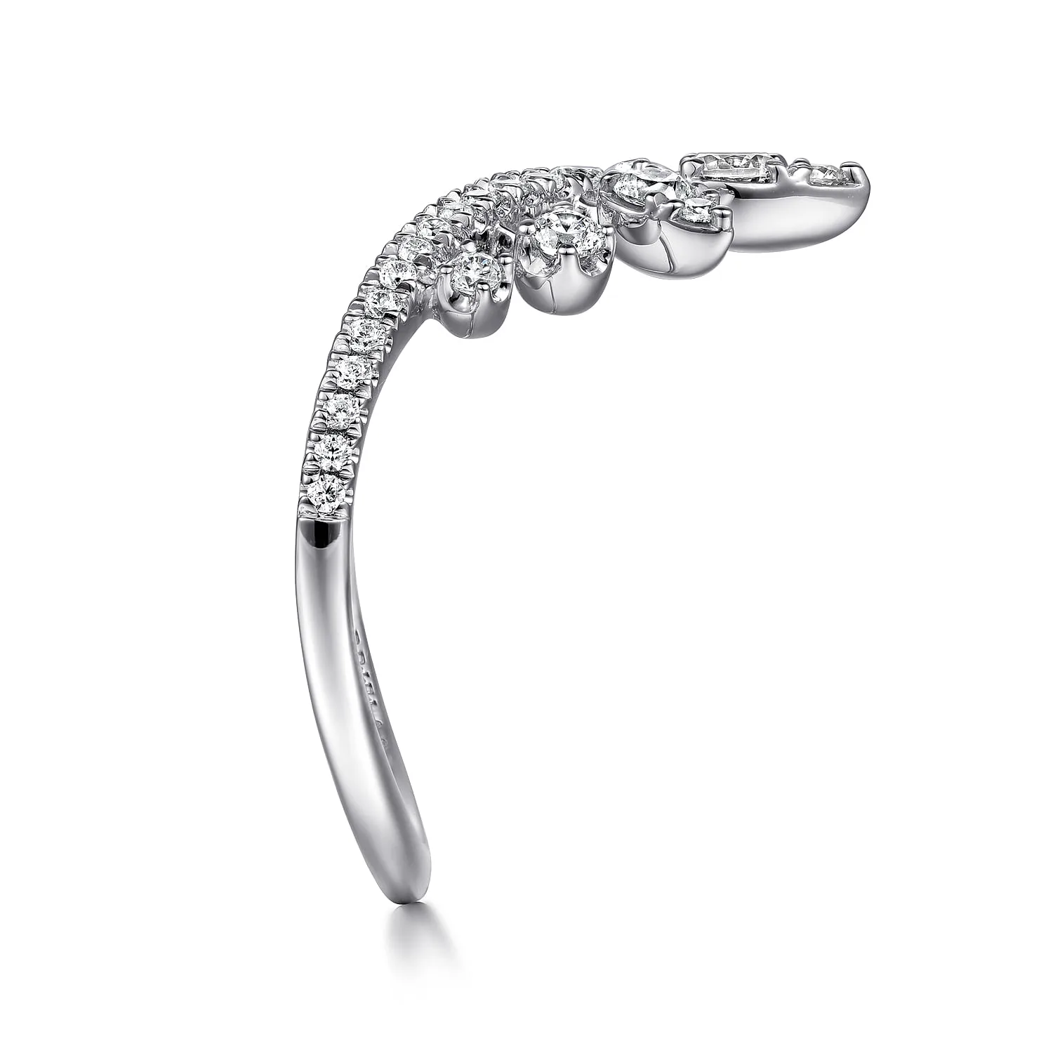 Bursting Diamond Chevron Ring in 14K White Gold, photograph 4