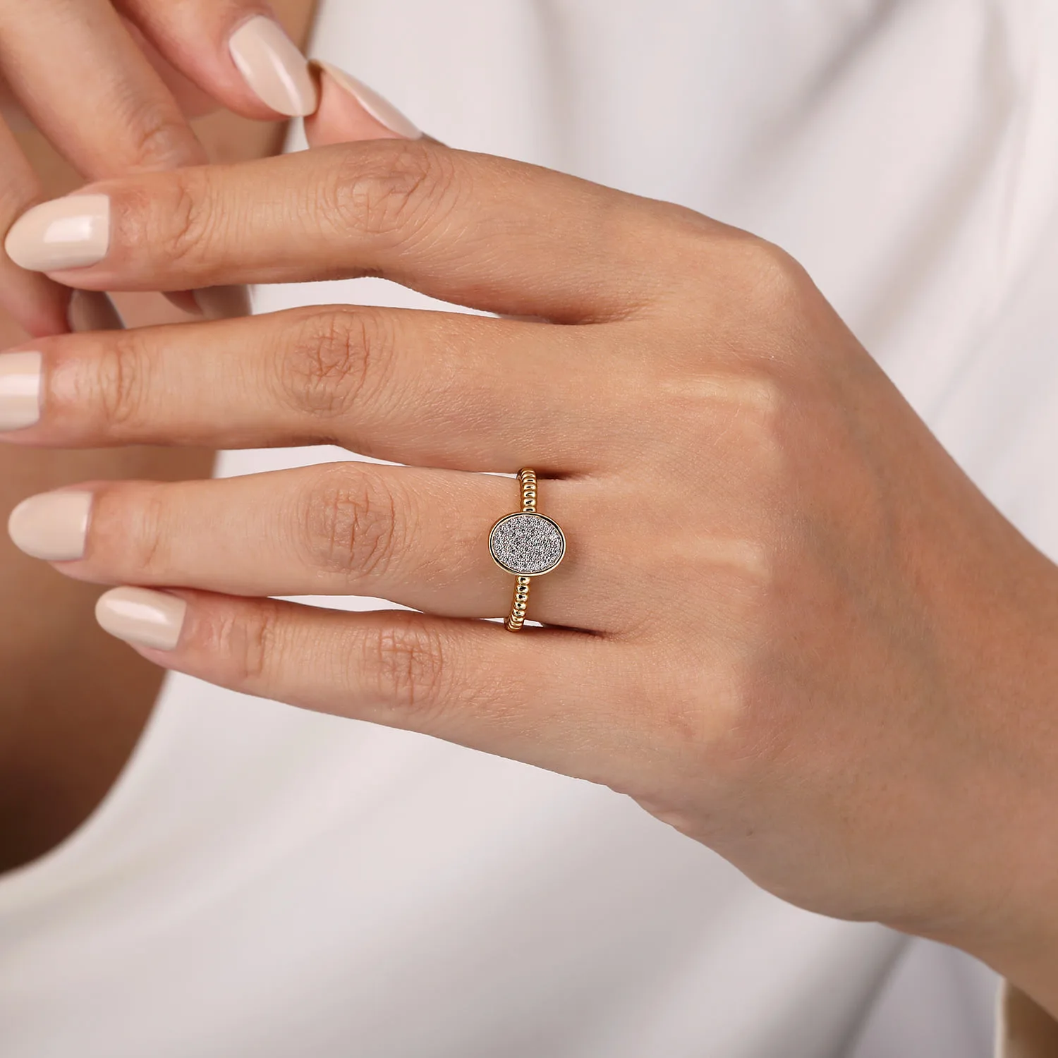 Bujukan Diamond Pave Signet Promise Ring in 14K Yellow Gold, photograph 5