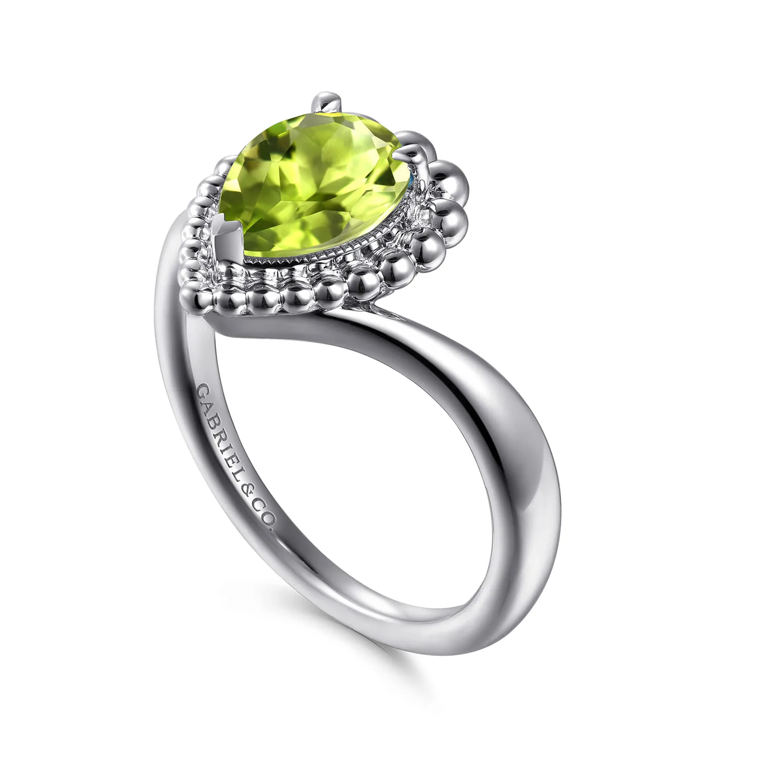 Bujukan Peridot Chevron Ring in Sterling Silver, photograph 3