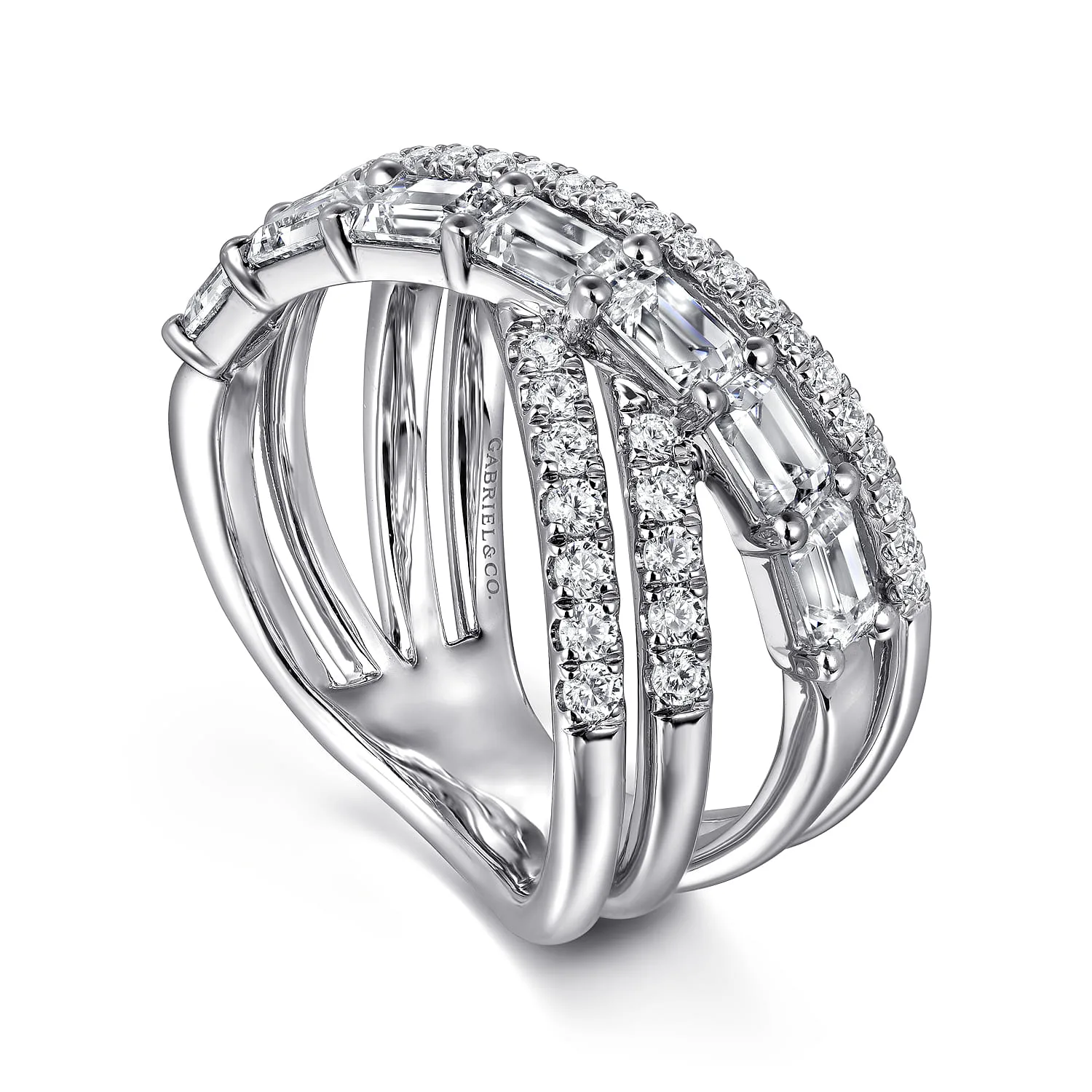 Diamond Criss Cross Ladies Ring in 18K White Gold, photograph 3