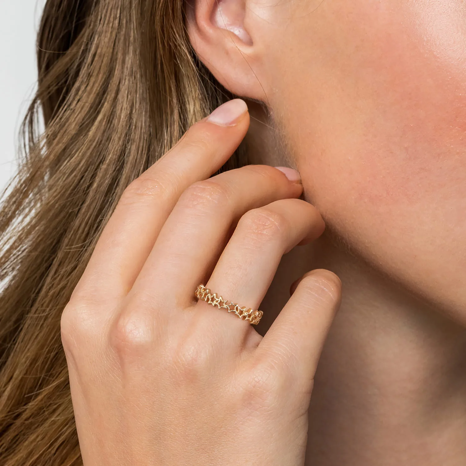 Star Shape Stackable Ring in 14K Yellow Gold, photograph 5