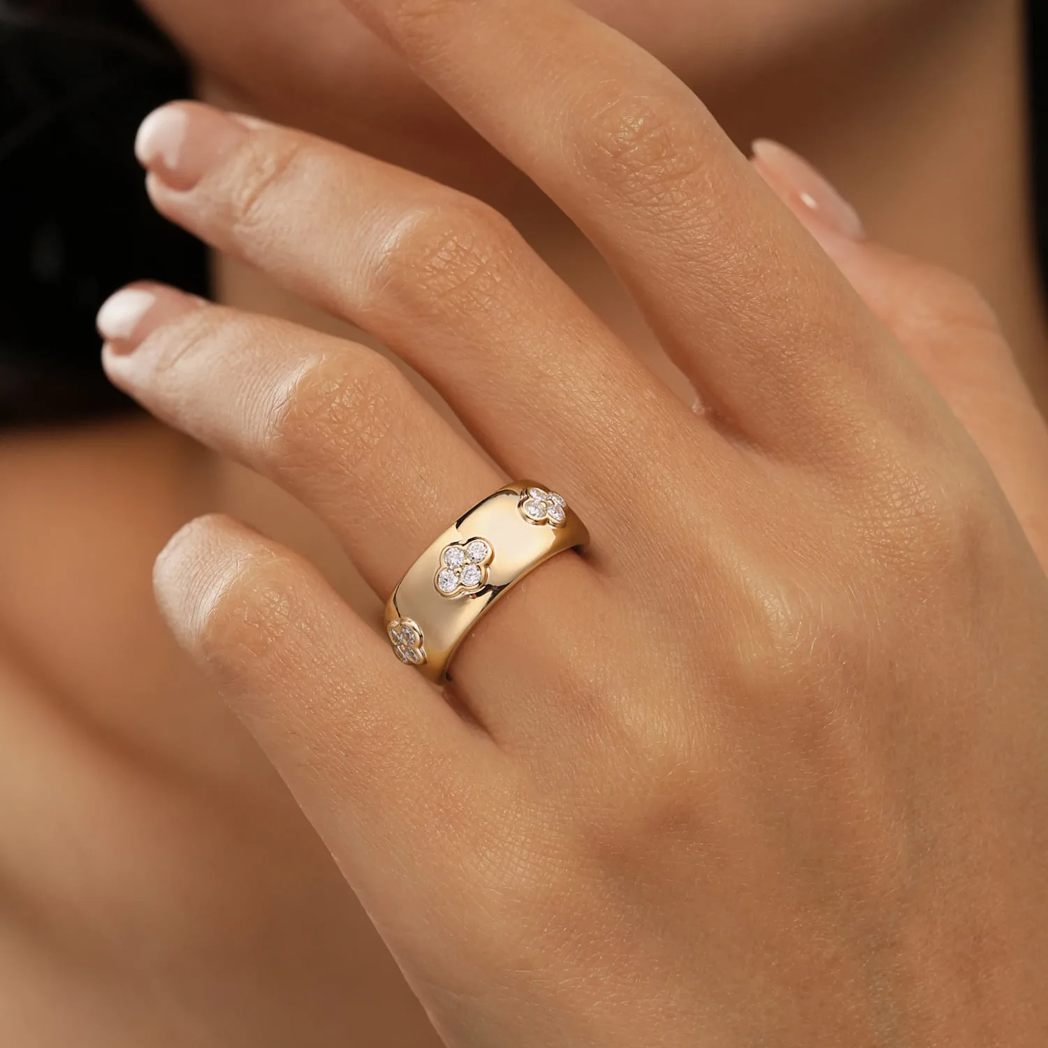 Diamond Clover Station Wide Band Ring in 14K Yellow Gold, photograph 6