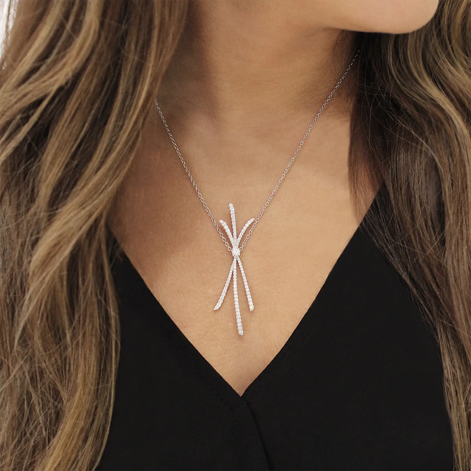 Criss Crossing Diamond Pendant Necklace in 18K White Gold, photograph 3