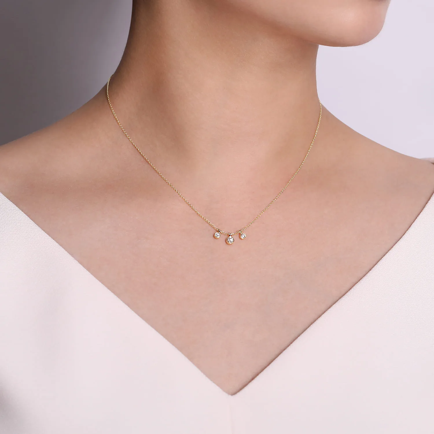 18 inch Bezel Set Diamond Drop Necklace in 14K Yellow Gold, photograph 3