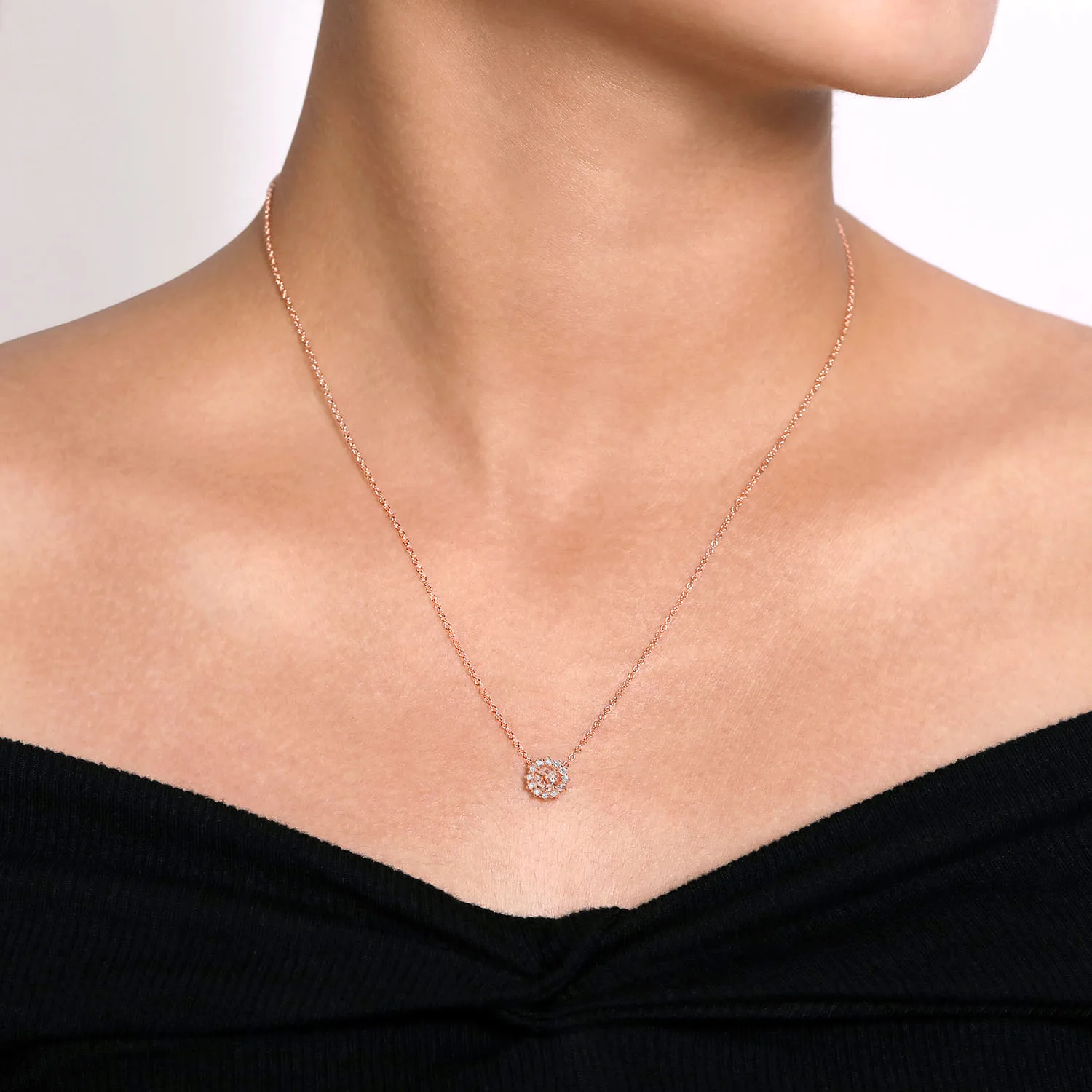 18 inch Round Morganite and Diamond Halo Pendant Necklace in 14K Rose Gold, photograph 3