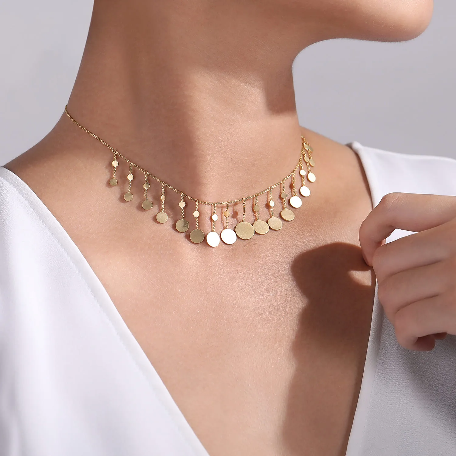 Necklace with Drops in 14K Yellow Gold, photograph 4