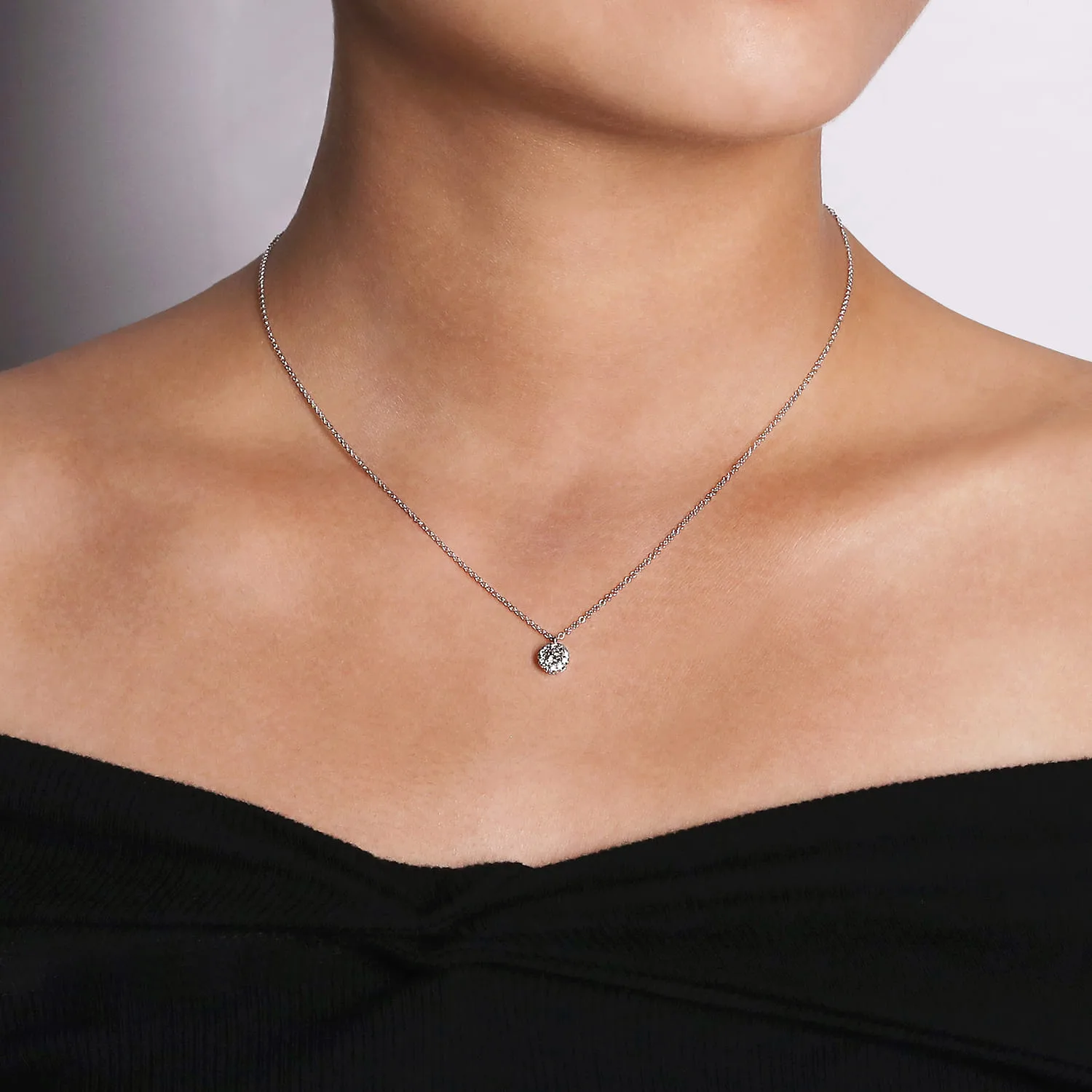 Diamond Halo Pendant Necklace in 14K White Gold, photograph 3