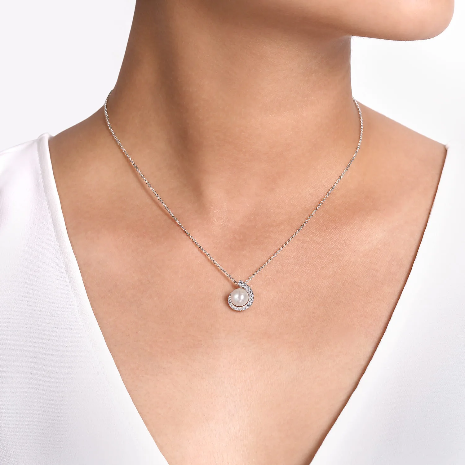 Round Pearl Pendant Necklace with Diamond Halo Swirl in 14K White Gold, photograph 3