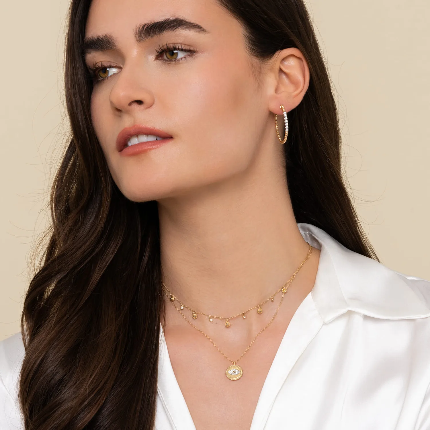 Station Droplet Necklace in 14K Yellow Gold, photograph 4
