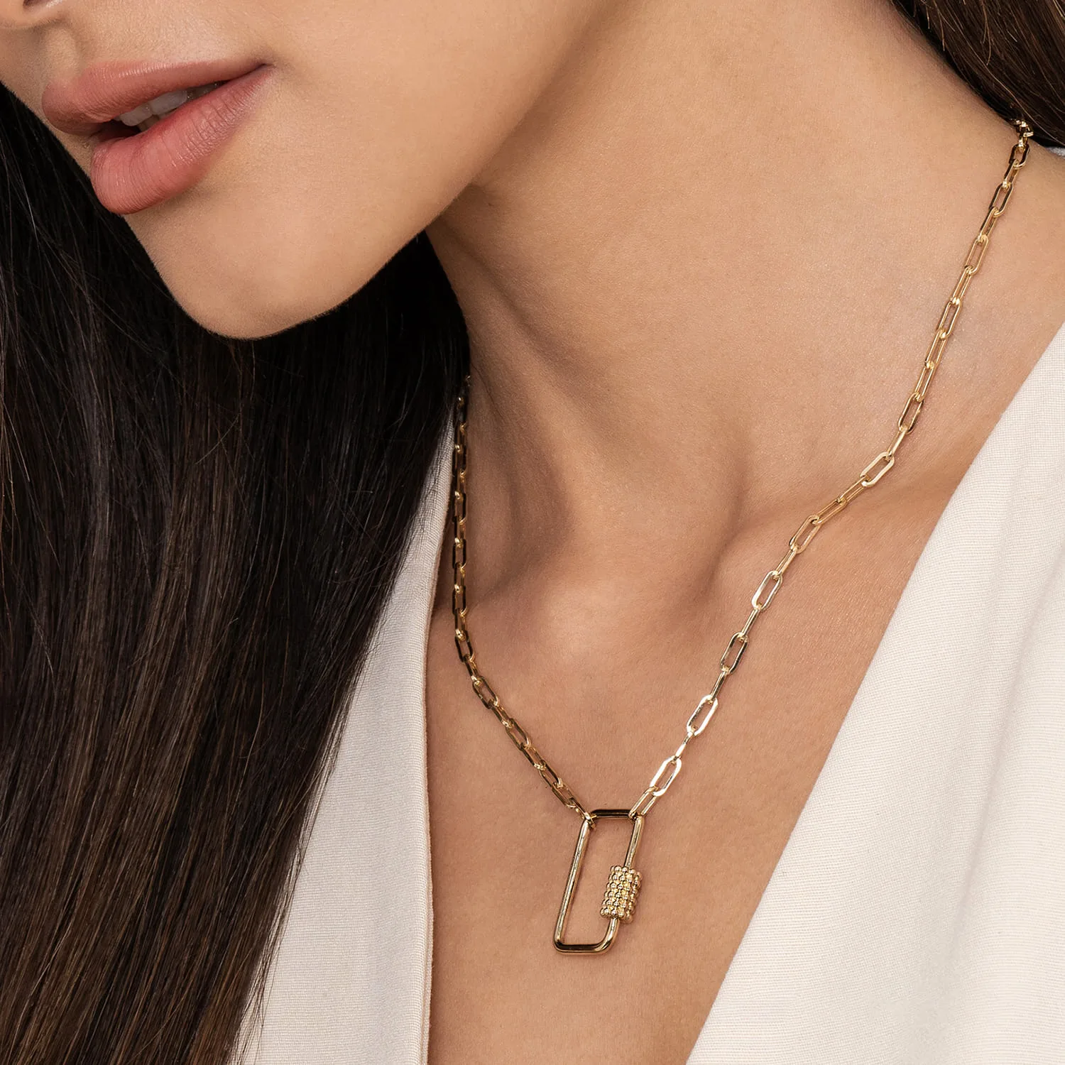 Chain Necklace with Rectangle Drop in 14K Yellow Gold, photograph 4