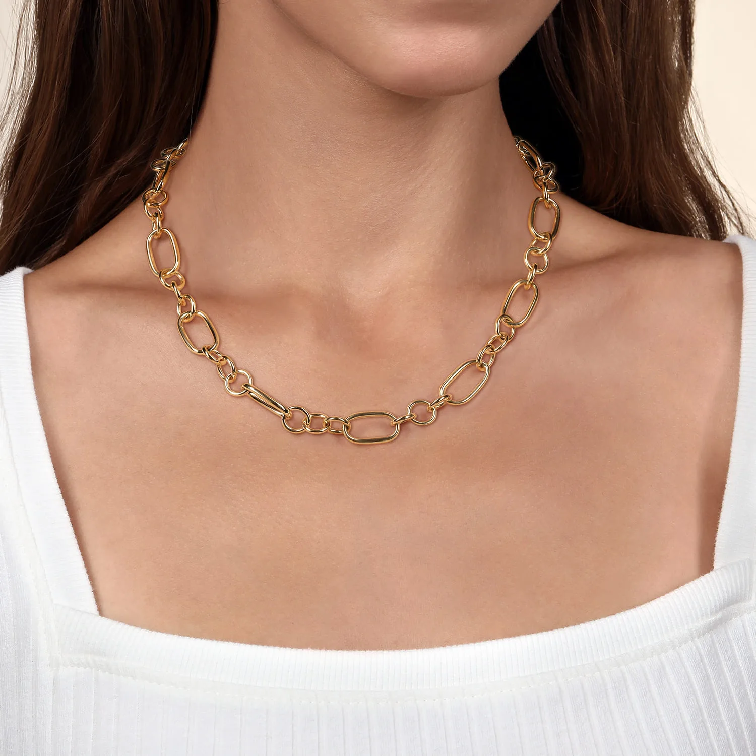 Link Chain Necklace wth Circle Stations in 14K Yellow Gold, photograph 3