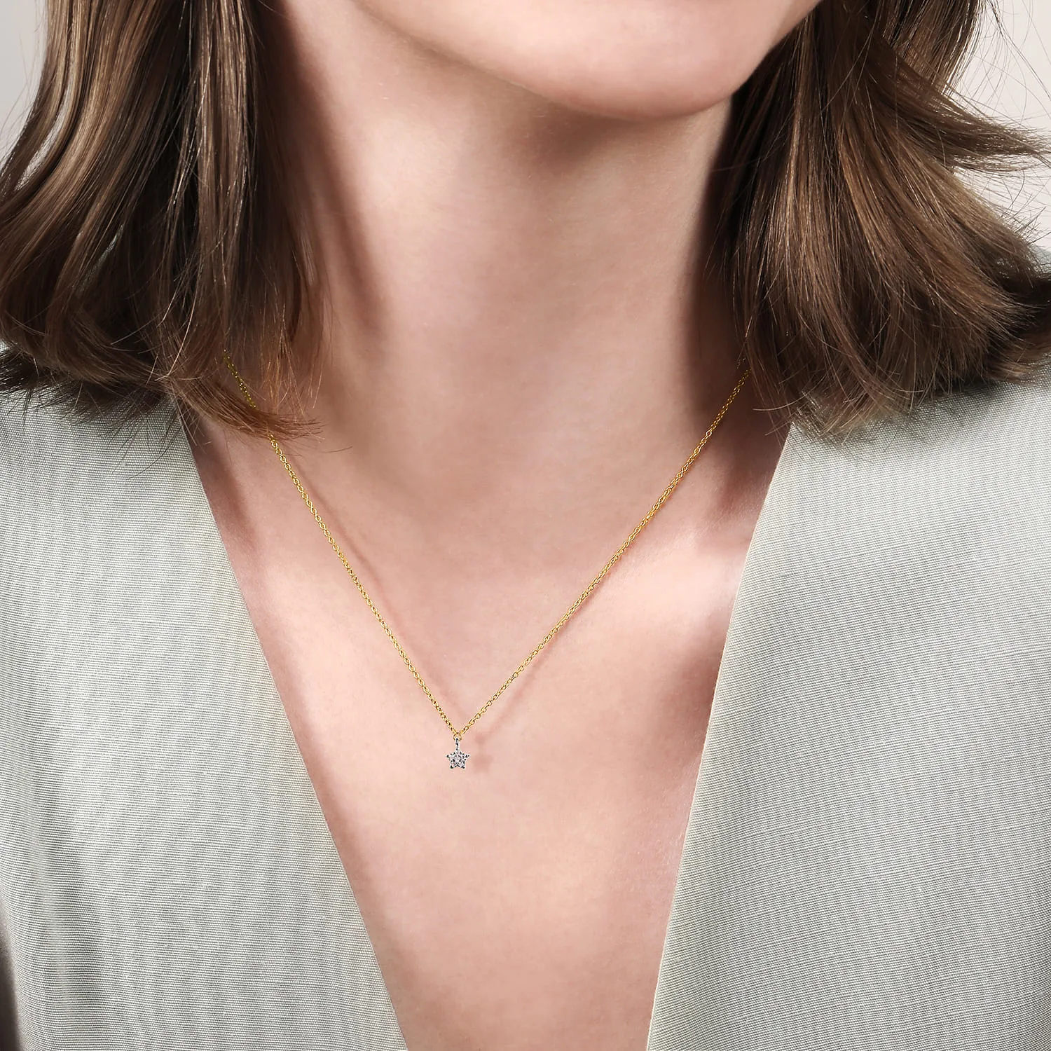 Diamond Star Pendant Necklace in 14K White/Yellow Gold, photograph 3