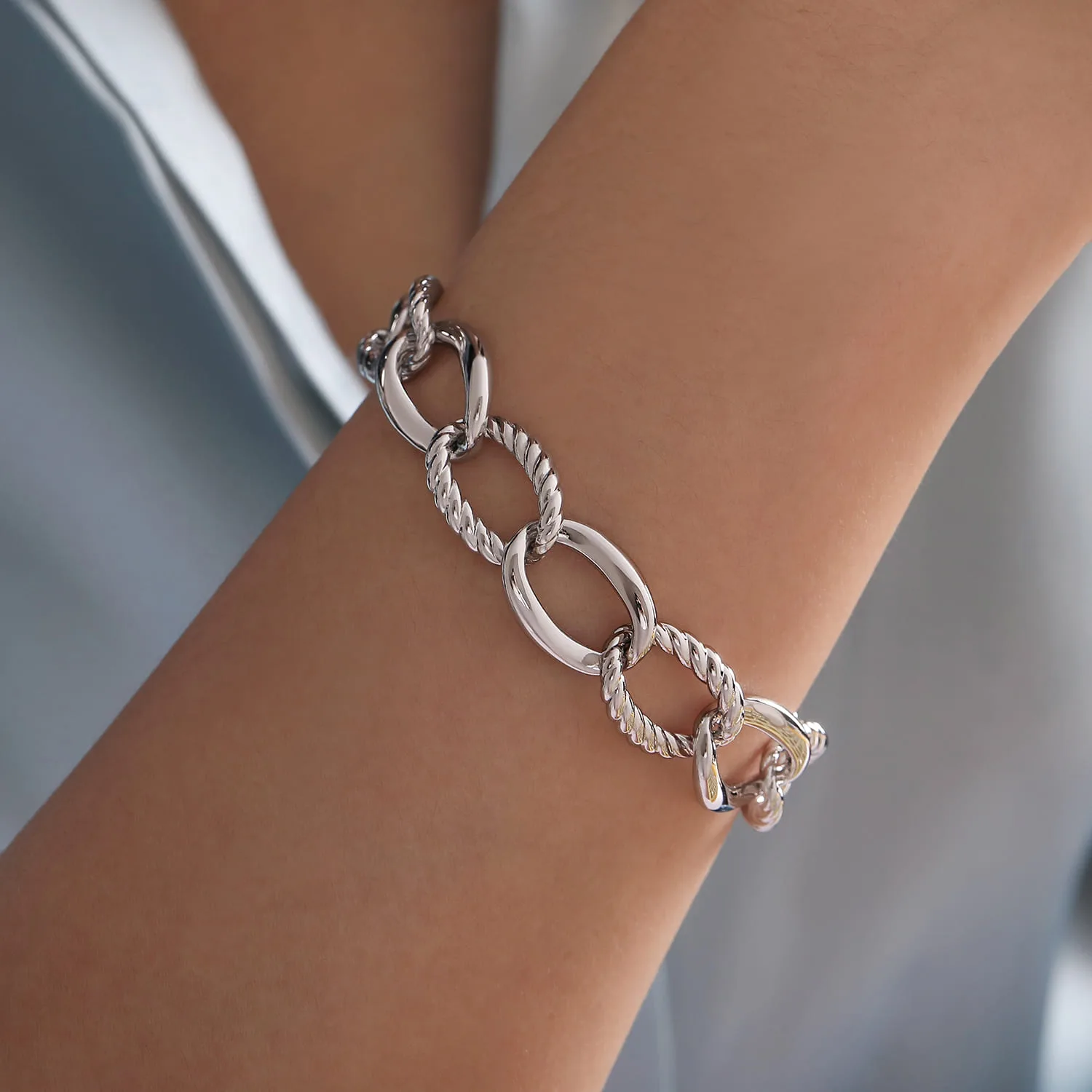 Rope Link Chain Bracelet in Sterling Silver, photograph 3