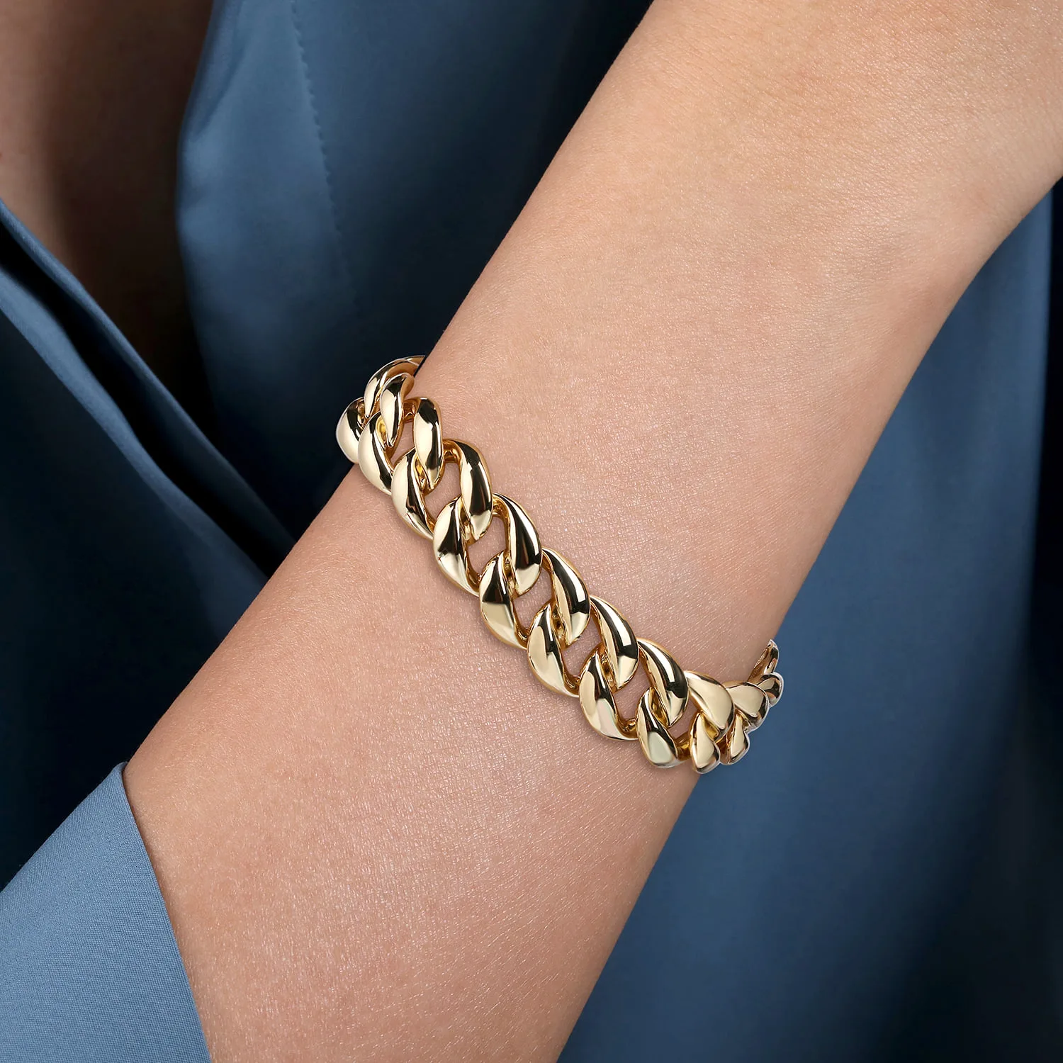 14mm Hollow Cuban Link Tennis Bracelet in 14K Yellow Gold, photograph 3