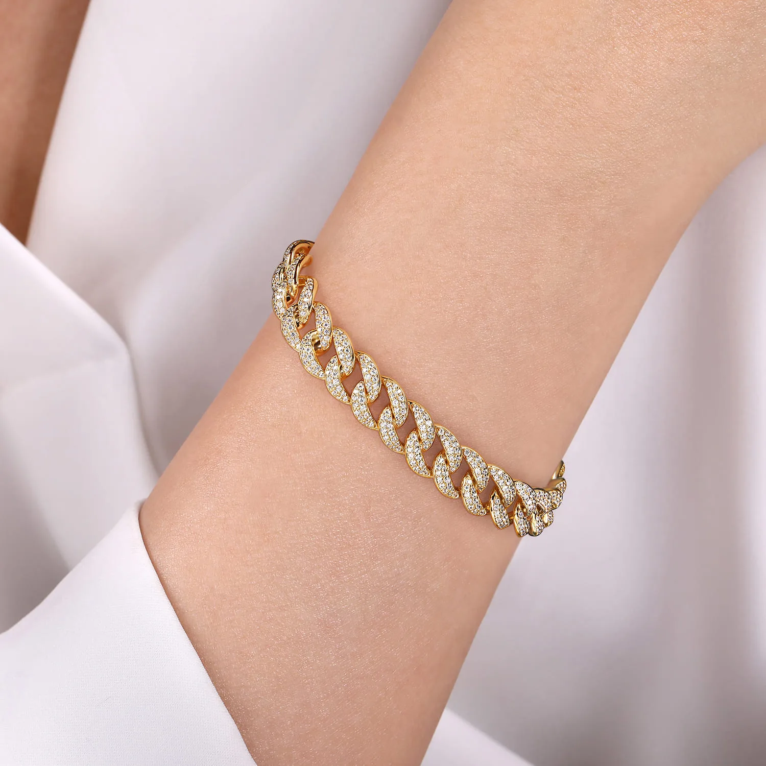 10mm Hollow Cuban Link Pave Diamond Tennis Bracelet in 14K Yellow Gold, photograph 3