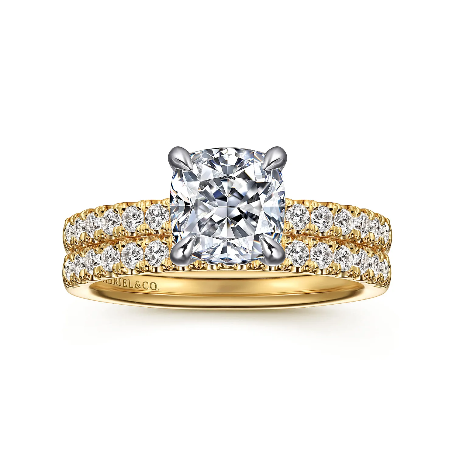 Diamond Wedding Band in 14K Yellow Gold, photograph 4