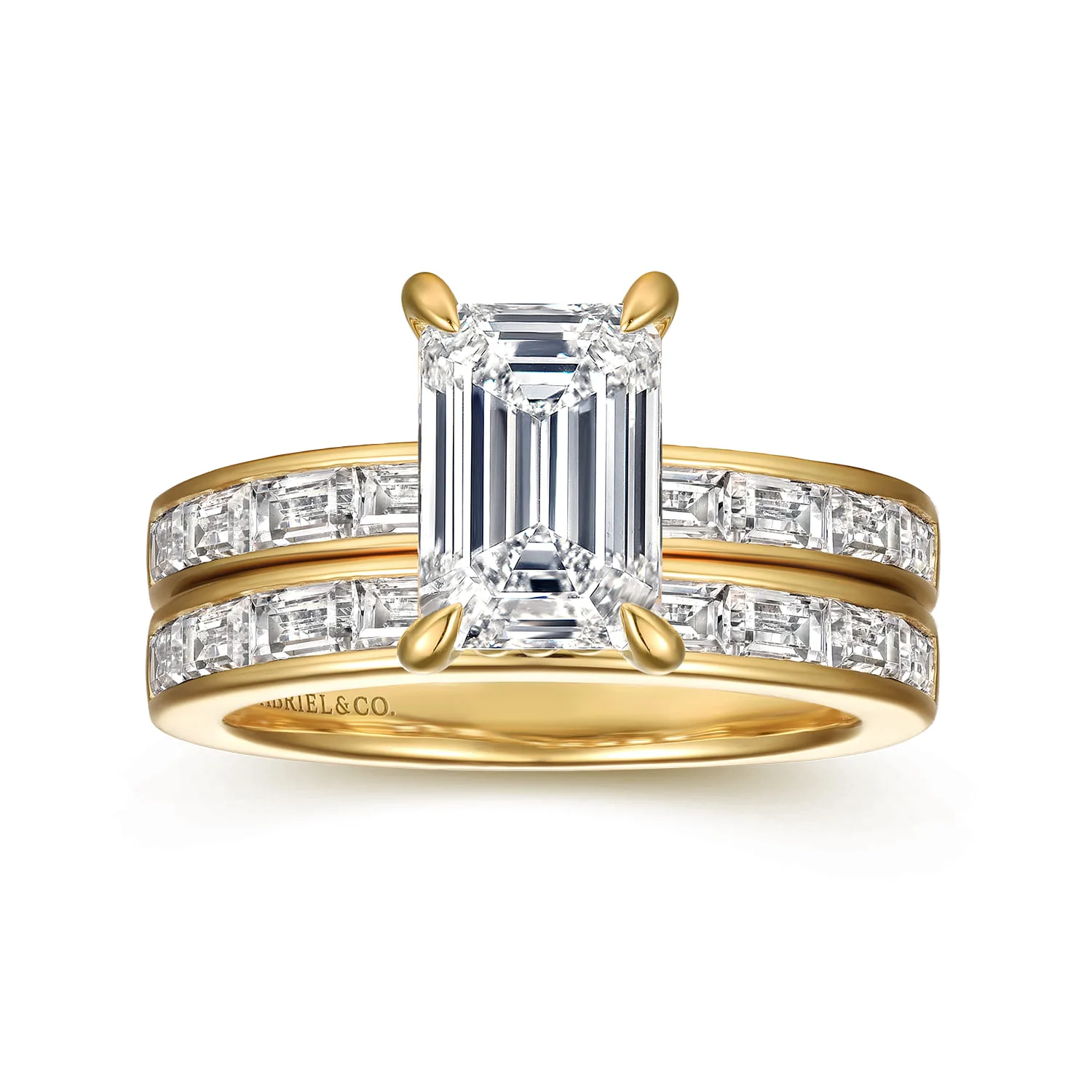 Diamond Wedding Band in 14K Yellow Gold, photograph 4