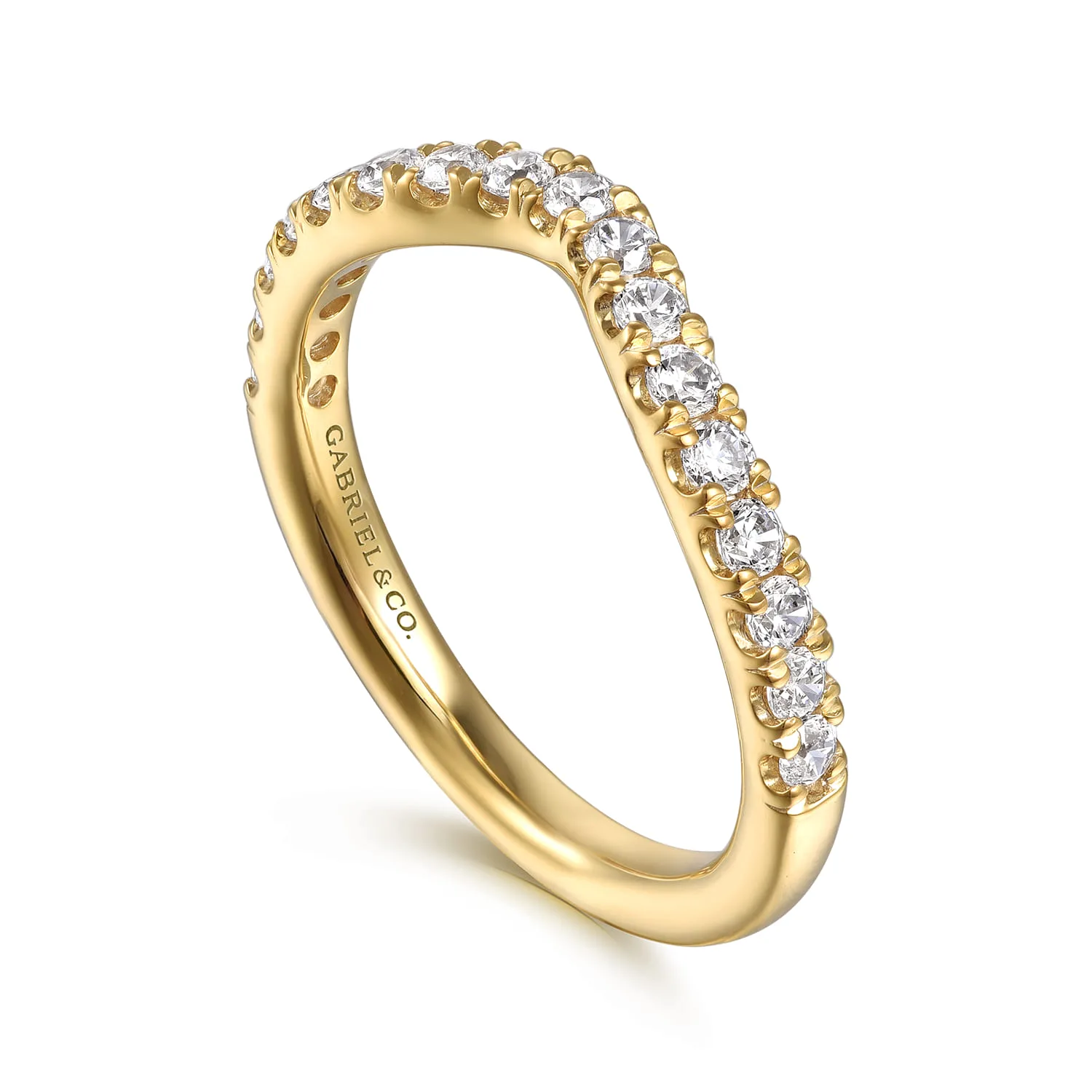 Diamond Wedding Band in 14K Yellow Gold, photograph 3