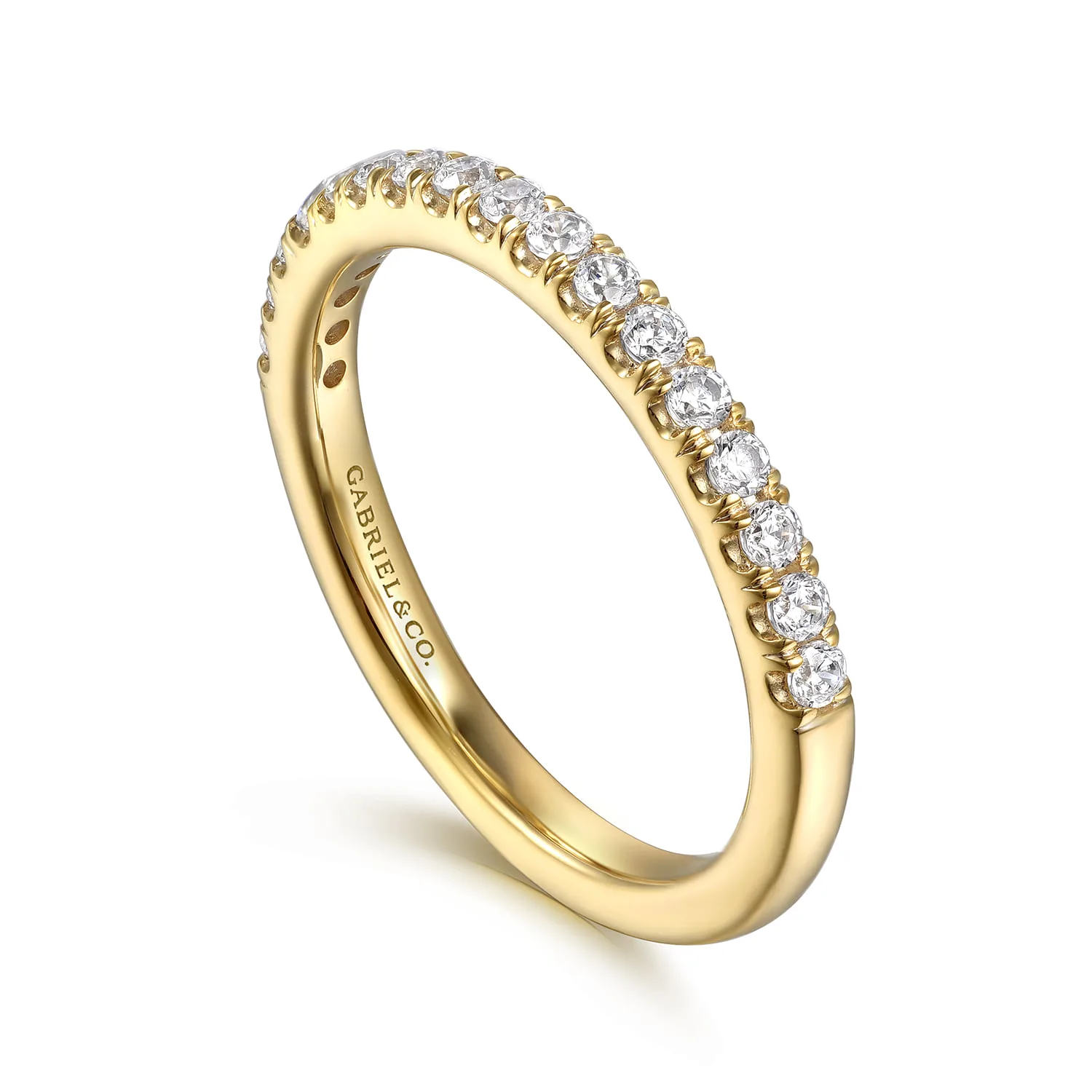 Diamond Wedding Band in 14K Yellow Gold, photograph 3