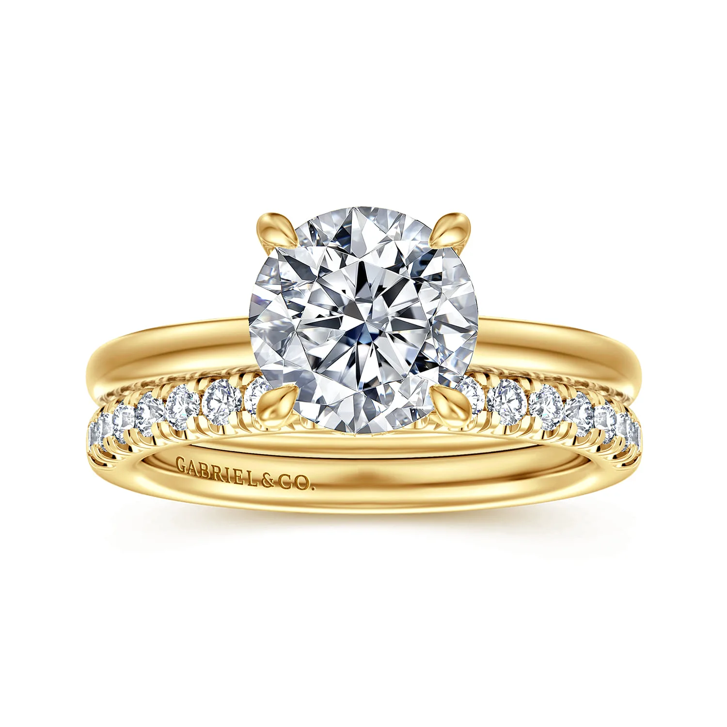 Diamond Wedding Band in 14K Yellow Gold, photograph 4
