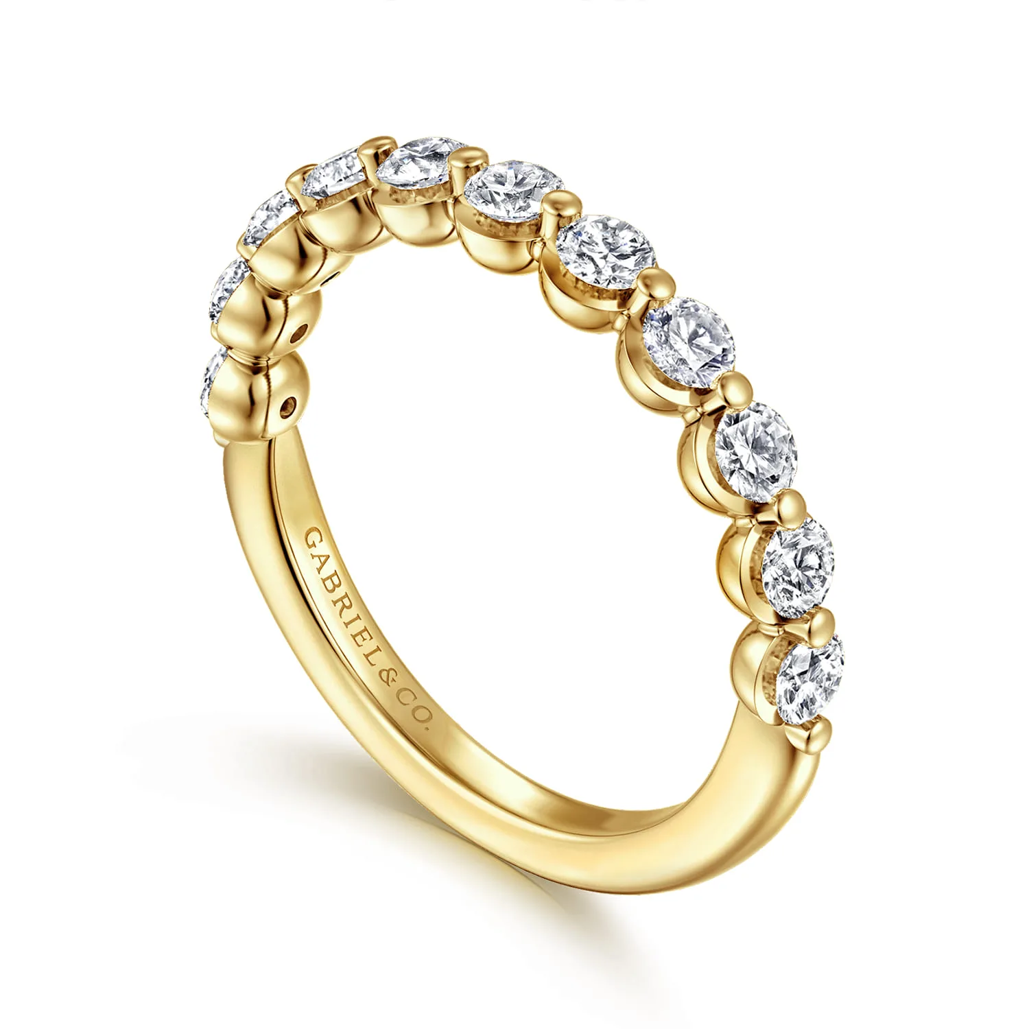 Diamond Wedding Band in 14K Yellow Gold, photograph 3