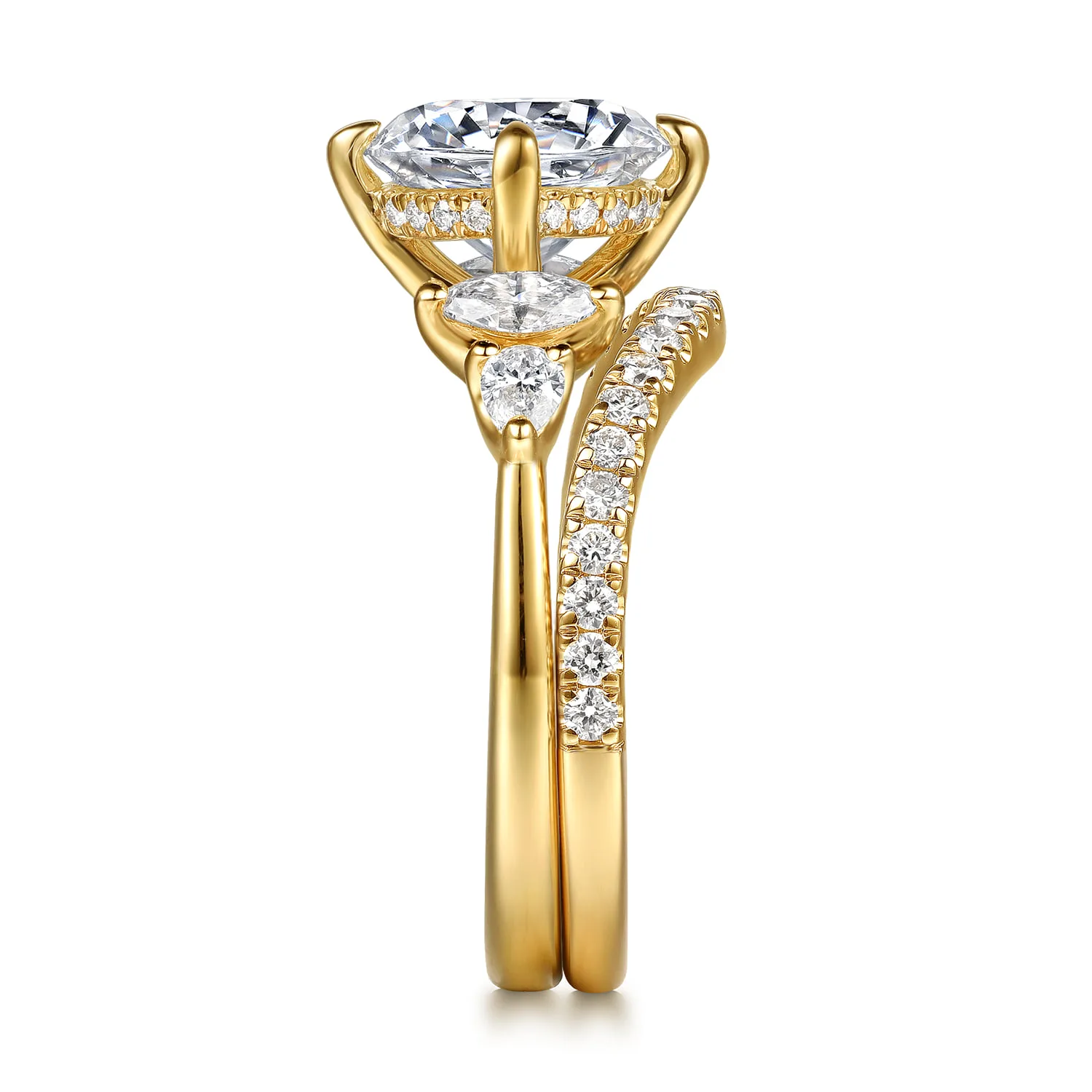 Curved Diamond Matching Wedding Band in 14K Yellow Gold, photograph 5