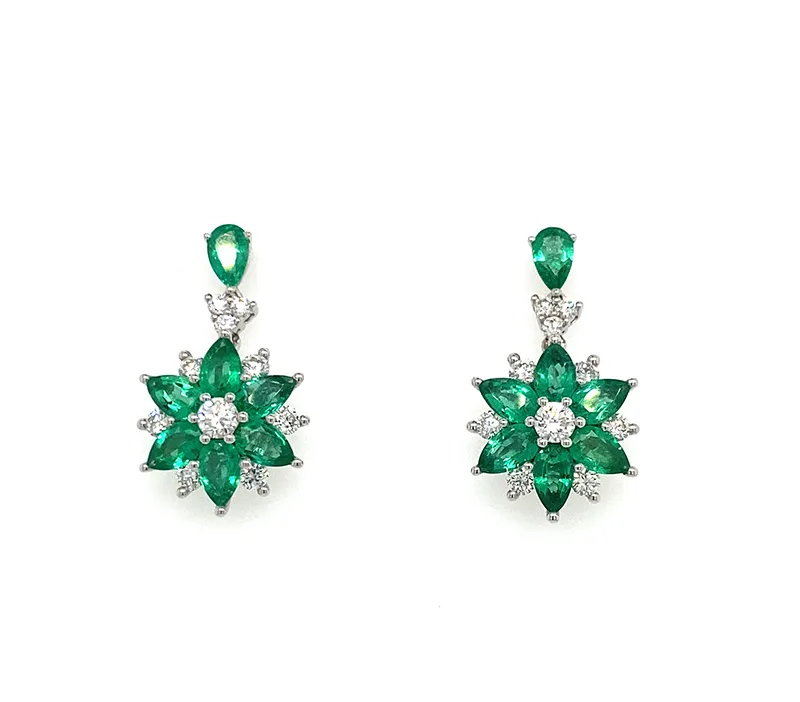 18K White Gold Emerald Earrings