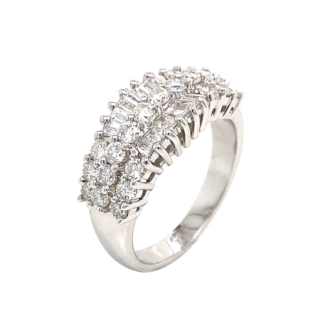 18K White Gold Diamond Band